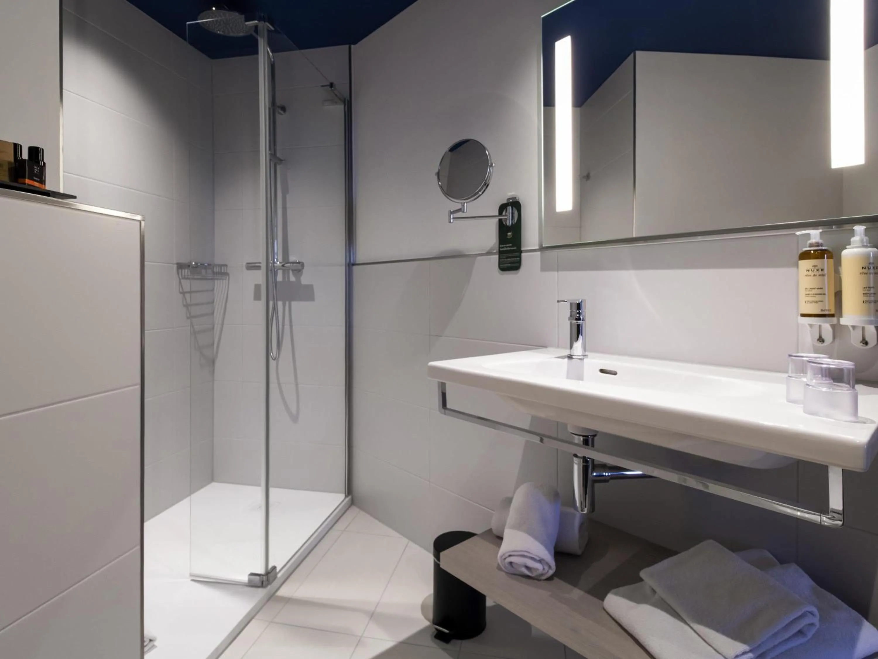 Bedroom in Maek Hotel Antwerp Central - Handwritten Collection by Accor