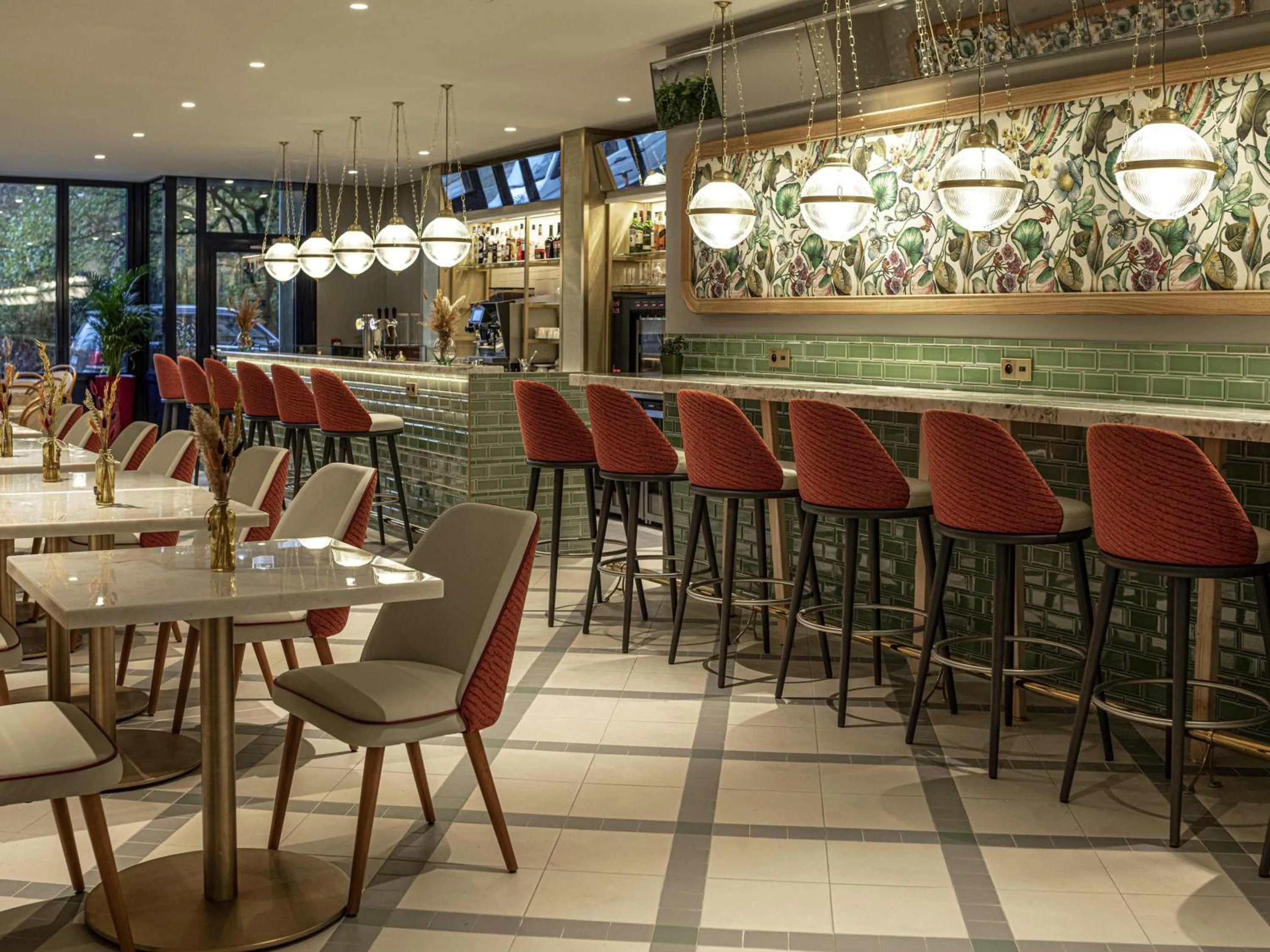 Lounge or bar in Maek Hotel Antwerp Central - Handwritten Collection by Accor