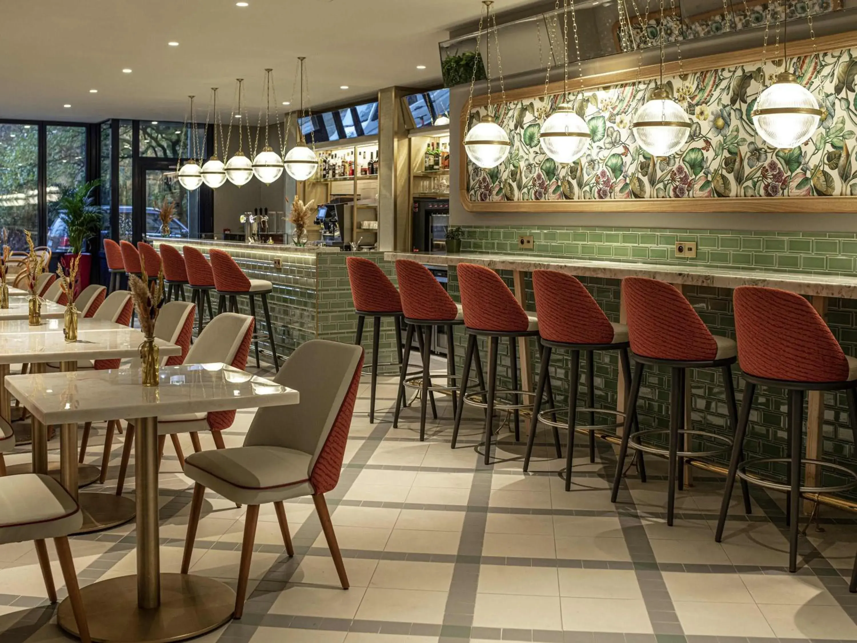 Lounge or bar in Maek Hotel Antwerp Central - Handwritten Collection Lounge or bar in Maek Hotel Antwerp Central - Handwritten Collection