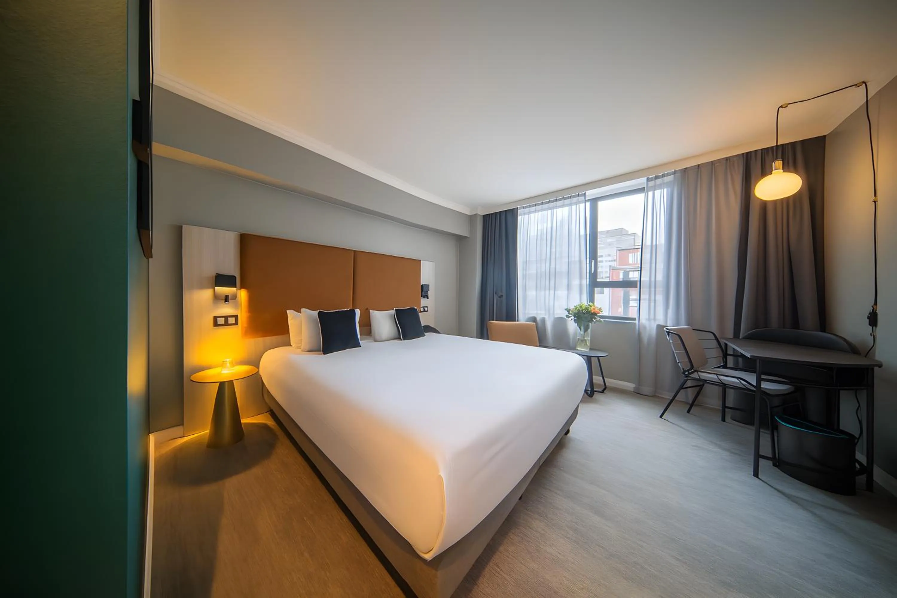 Bedroom, Bed in Maek Hotel Antwerp Central - Handwritten Collection by Accor