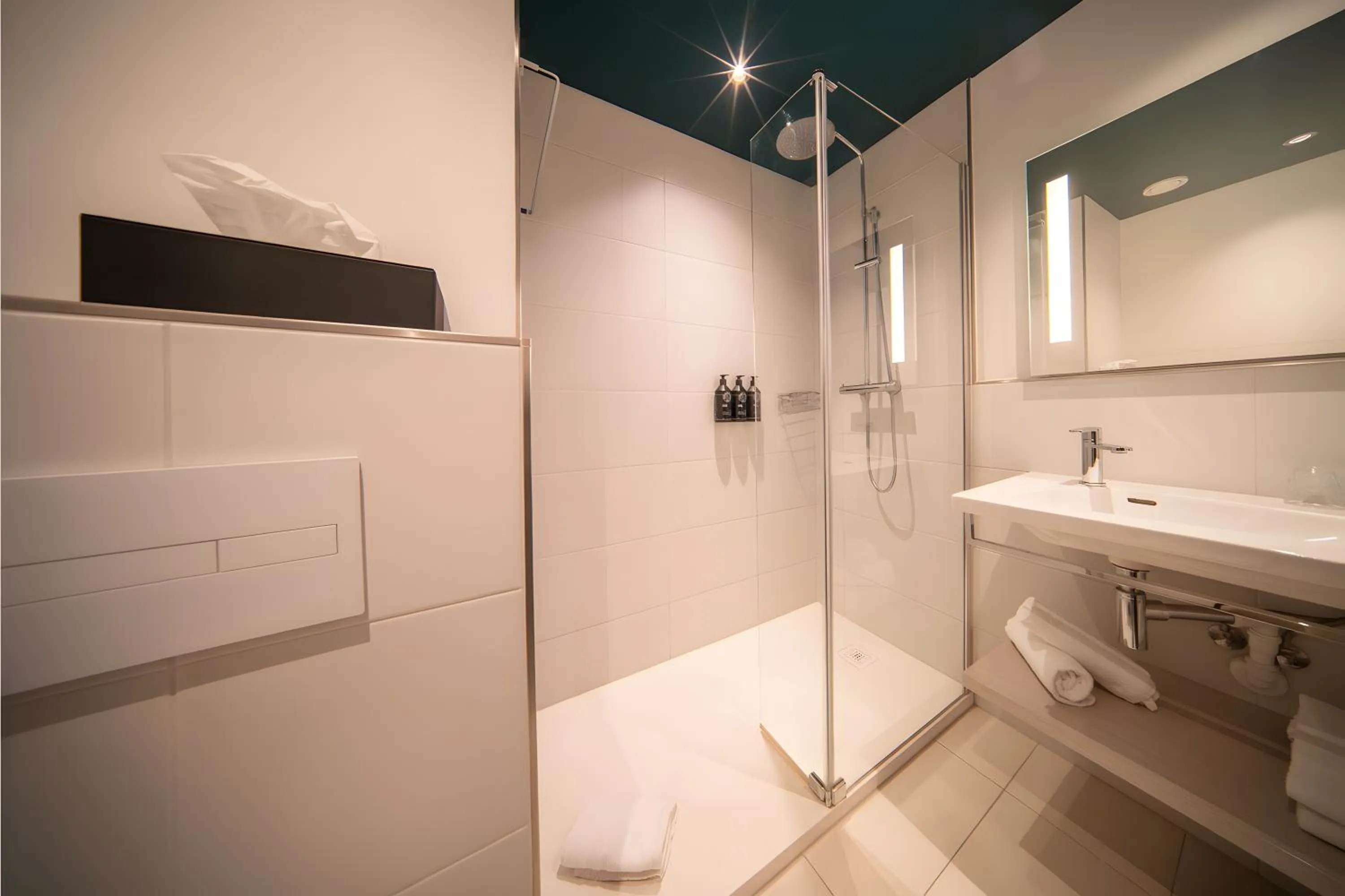 Bathroom in Maek Hotel Antwerp Central - Handwritten Collection by Accor