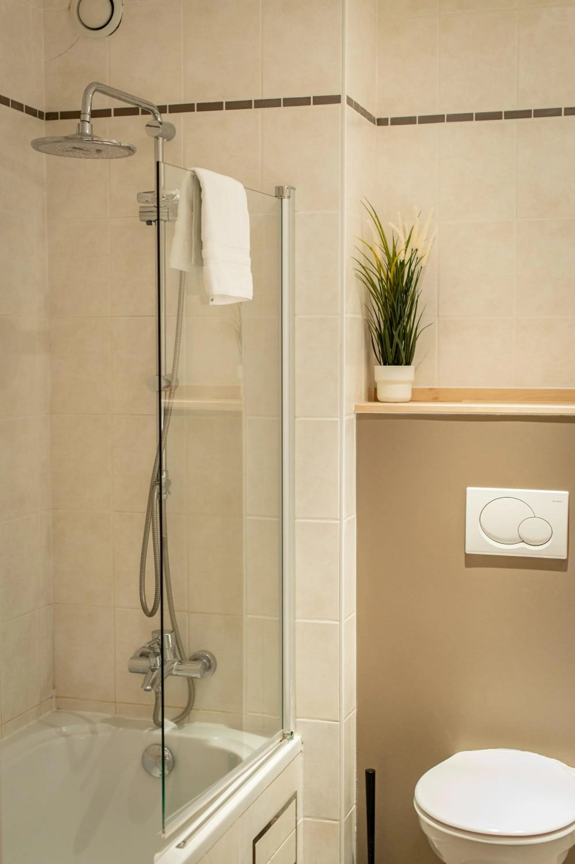 Bathroom in Hotel-Restaurant Horizon Ath-Lessines