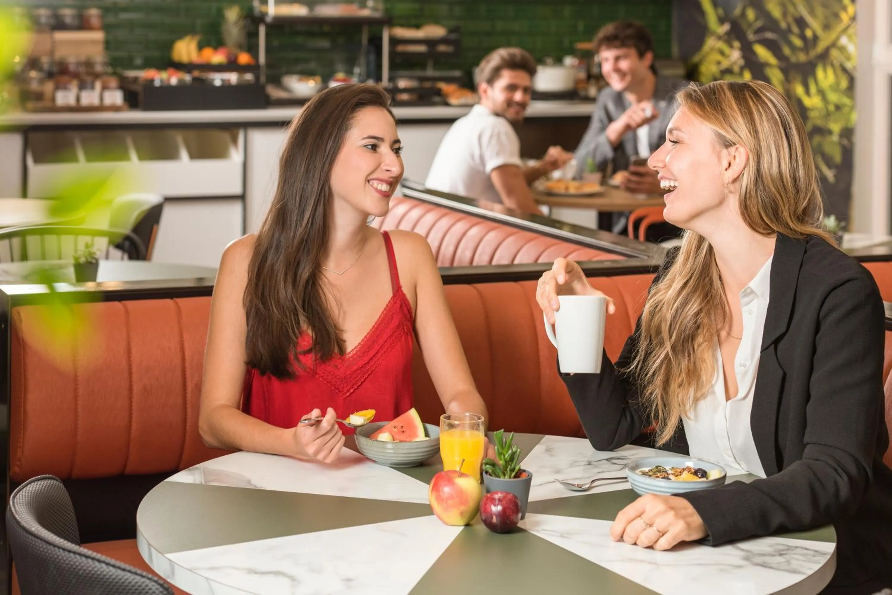 People in Aparthotel Adagio Brussels Grand Place