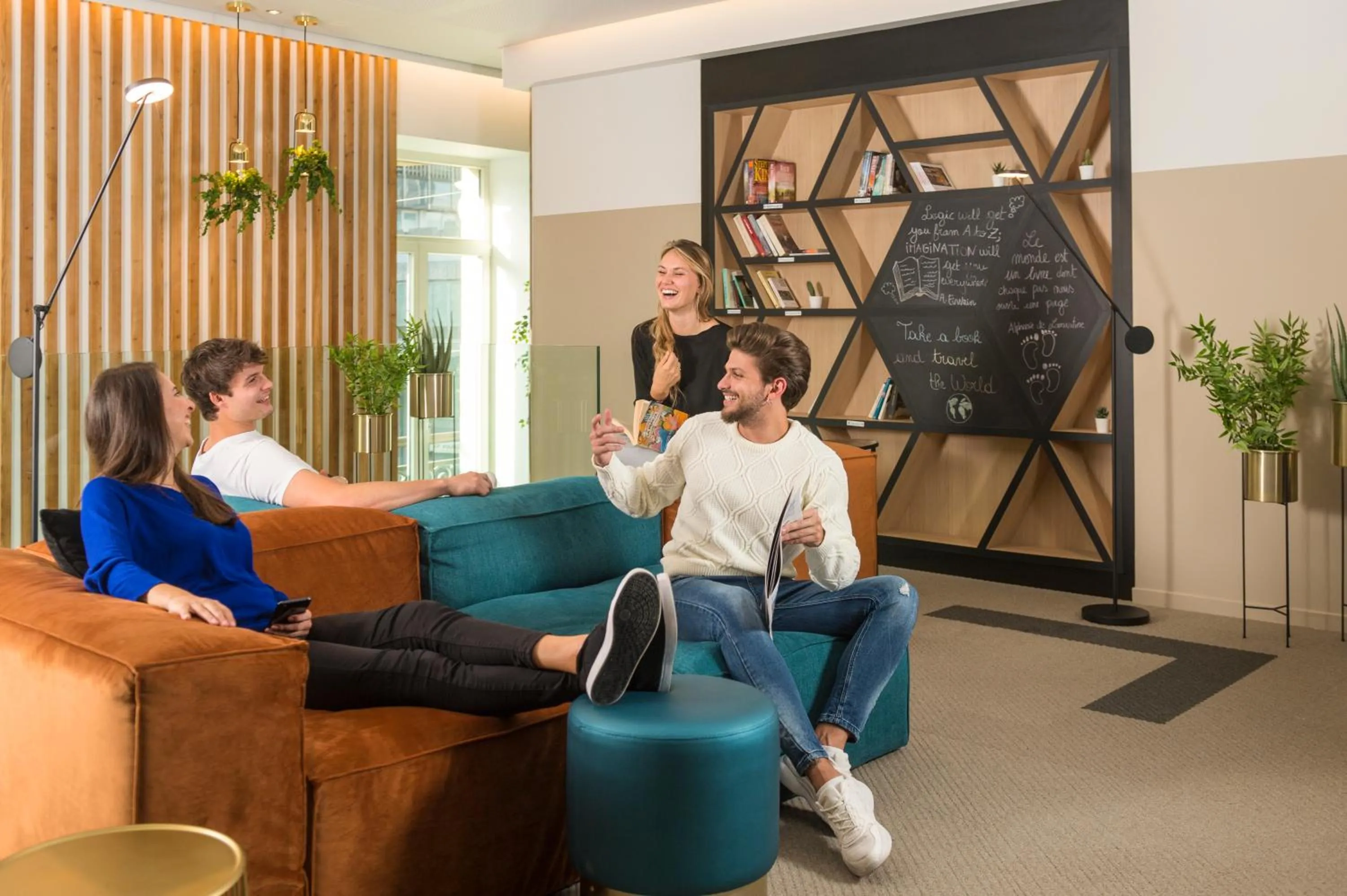 People in Aparthotel Adagio Brussels Grand Place