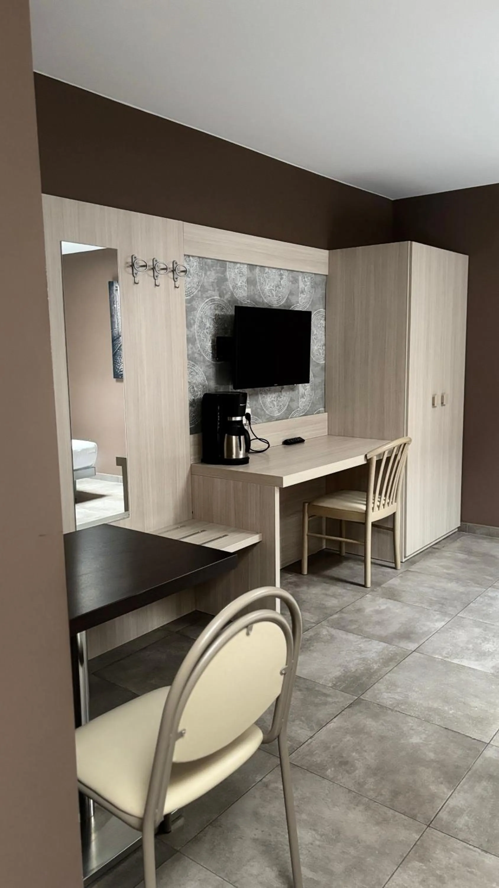 TV and multimedia in Hotel La Louve