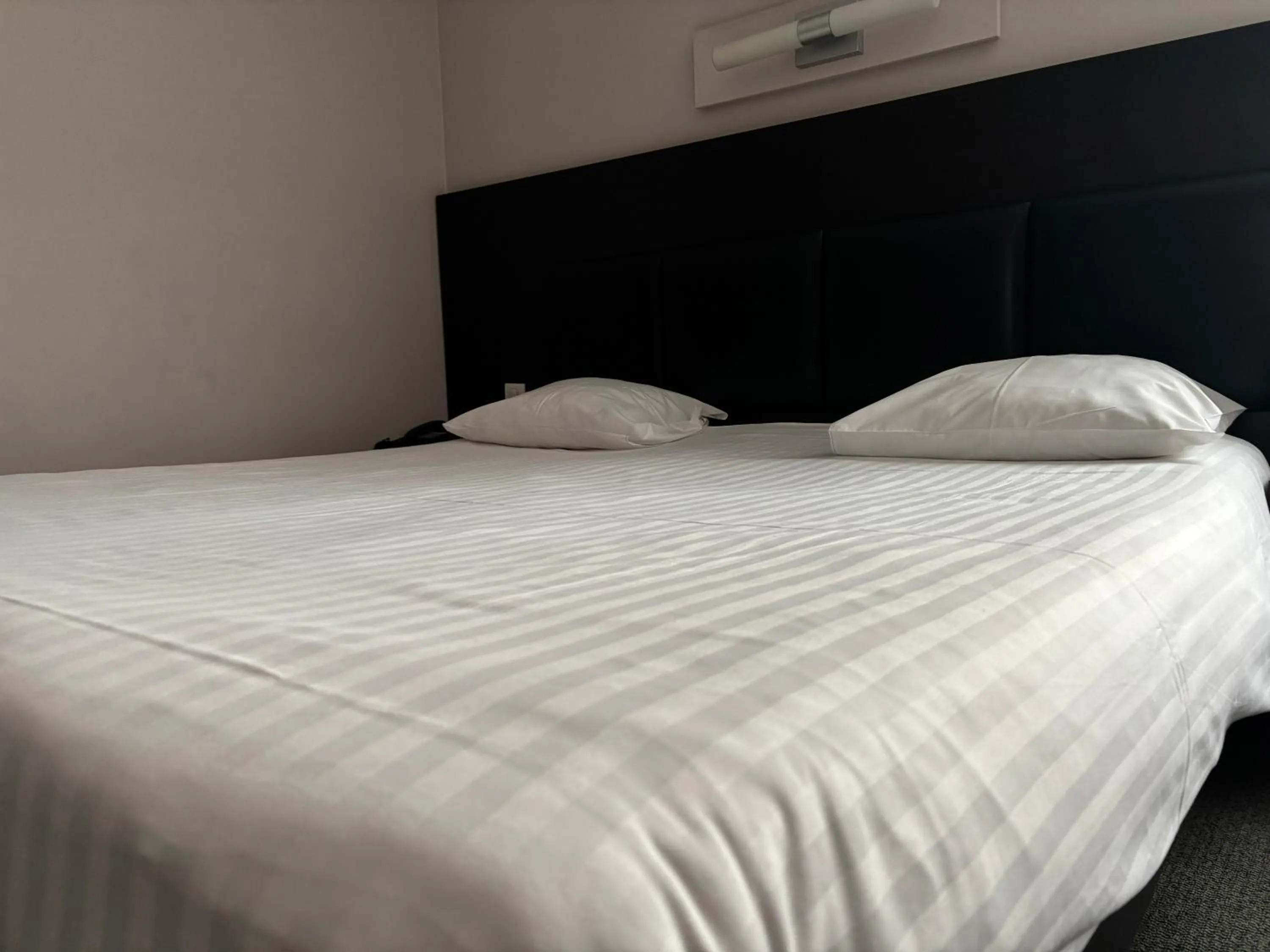 Bed in Hotel La Louve