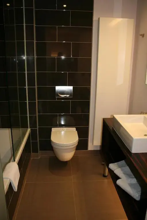 Super Deluxe Room (2 Adults + 1 Child) in Hotel Carpinus Super Deluxe Room (2 Adults + 1 Child) in Hotel Carpinus