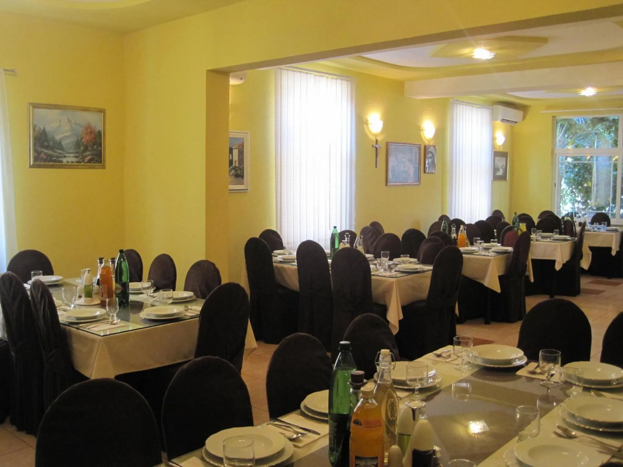 Food and drinks in Rooms Sole