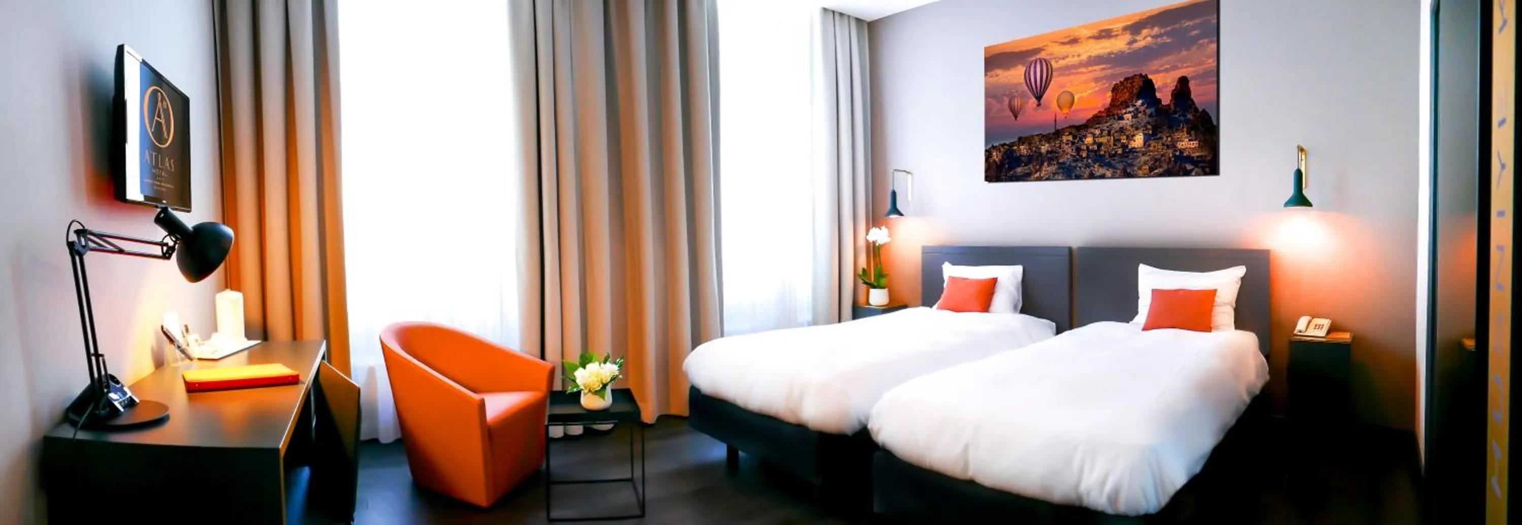 Photo of the whole room, Bed in Atlas Hotel Brussels
