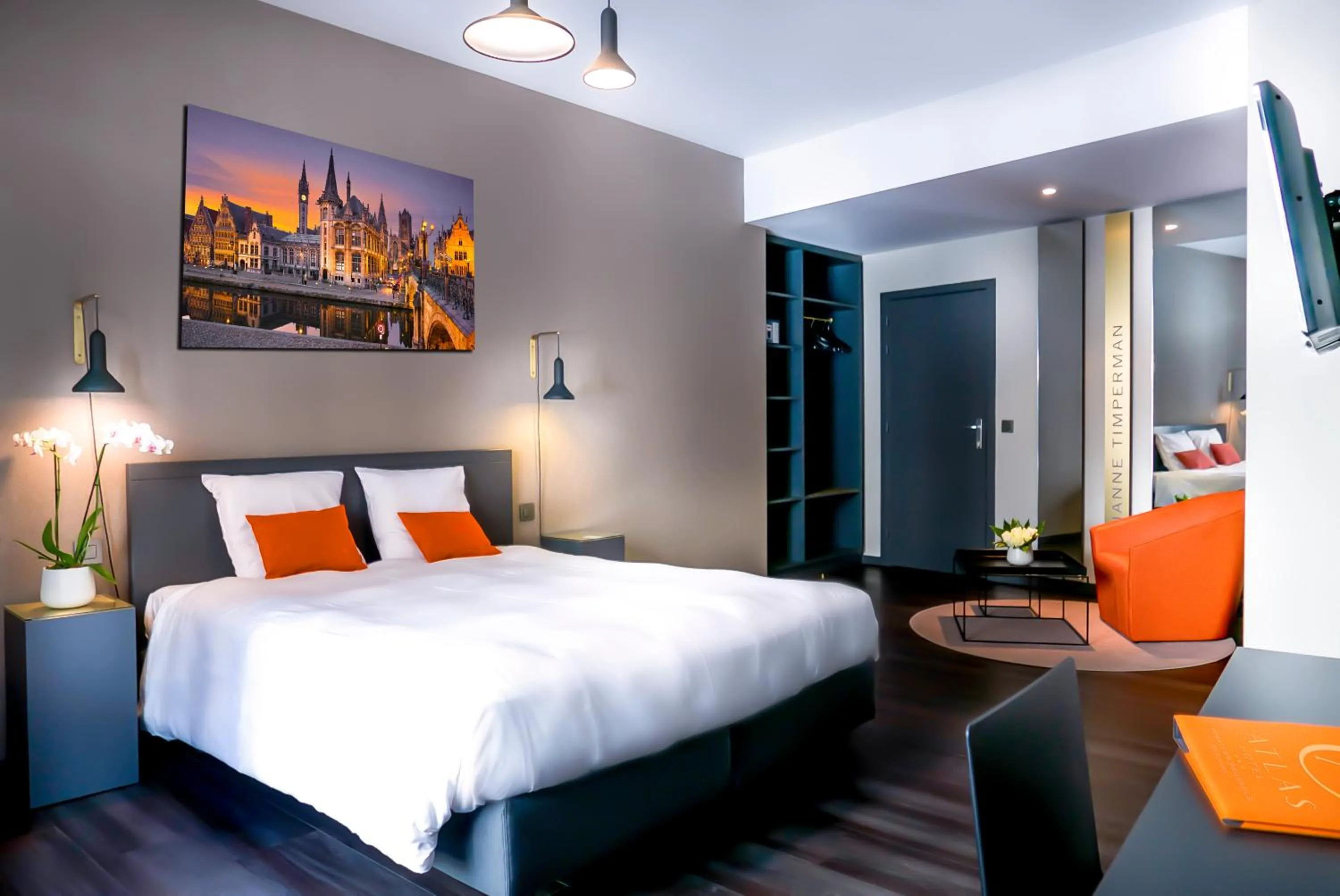 Photo of the whole room, Bed in Atlas Hotel Brussels