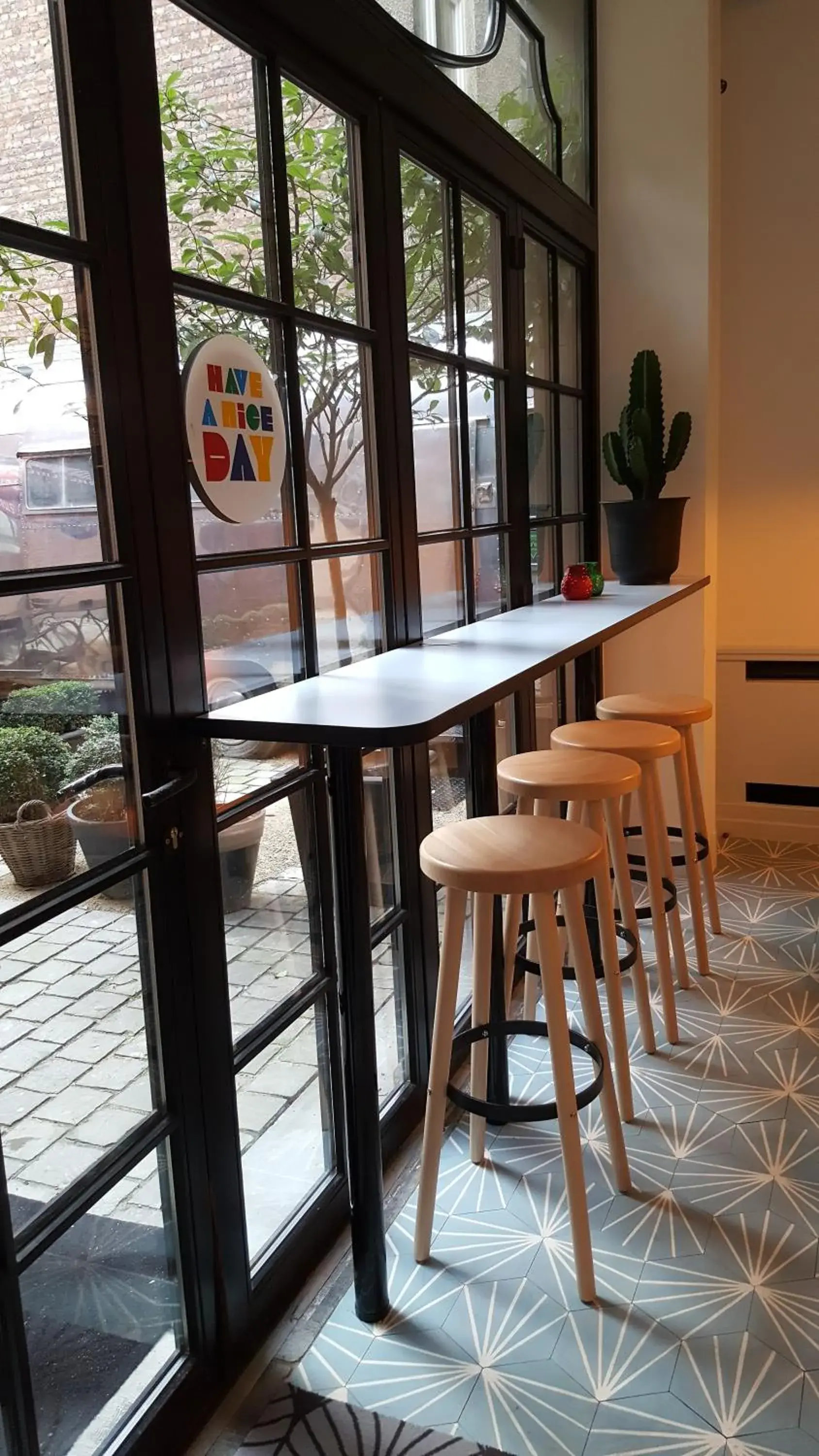 Lounge or bar in Vintage Hotel Brussels Lounge or bar in Vintage Hotel Brussels