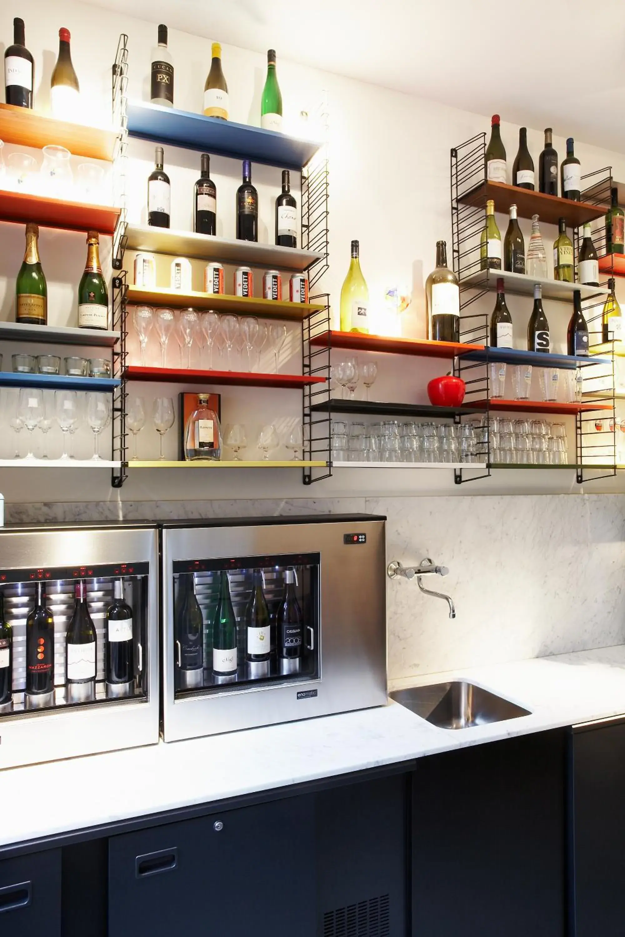 Lounge or bar in Vintage Hotel Brussels Lounge or bar in Vintage Hotel Brussels