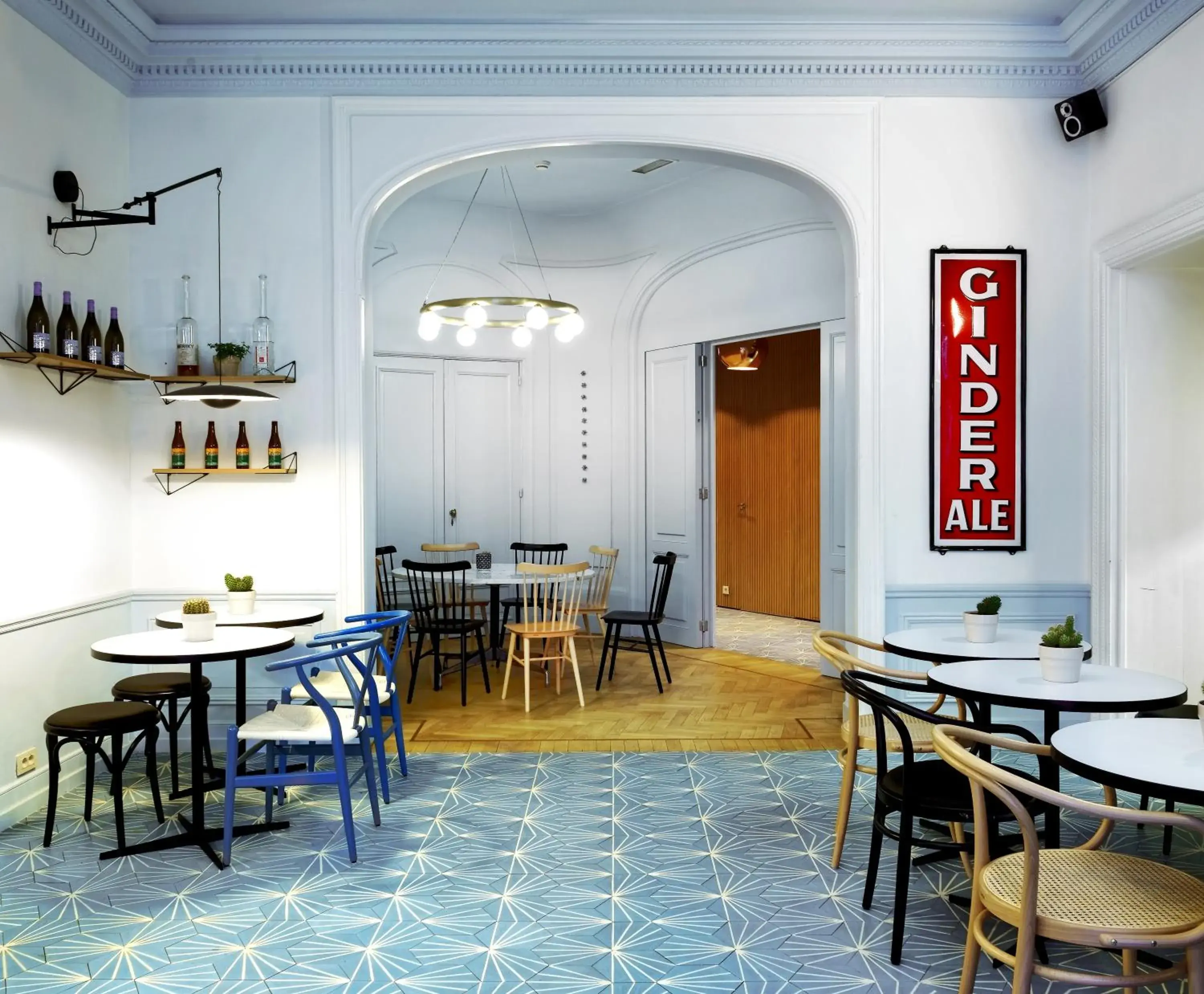 Lounge or bar in Vintage Hotel Brussels Lounge or bar in Vintage Hotel Brussels