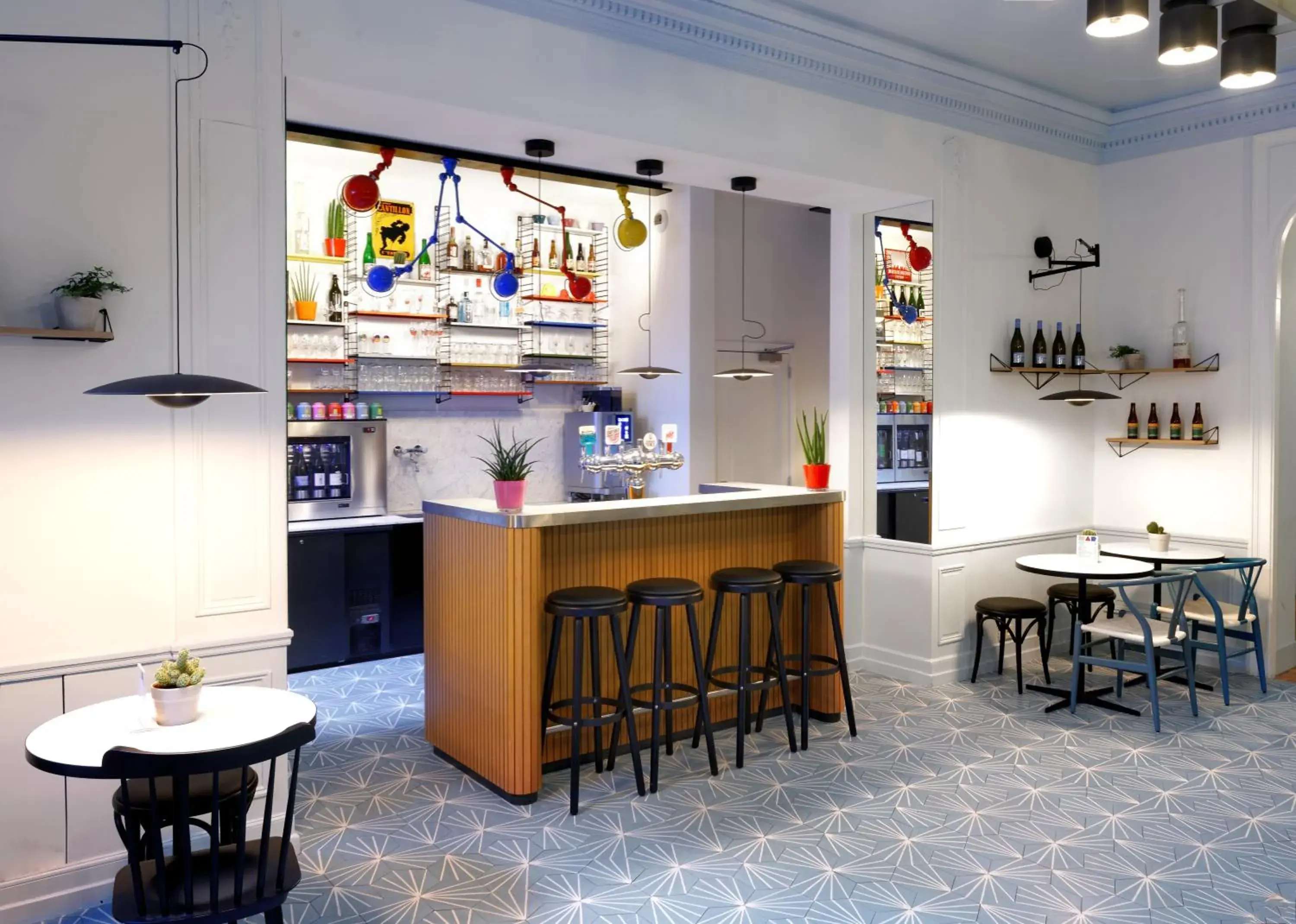 Lounge or bar in Vintage Hotel Brussels Lounge or bar in Vintage Hotel Brussels