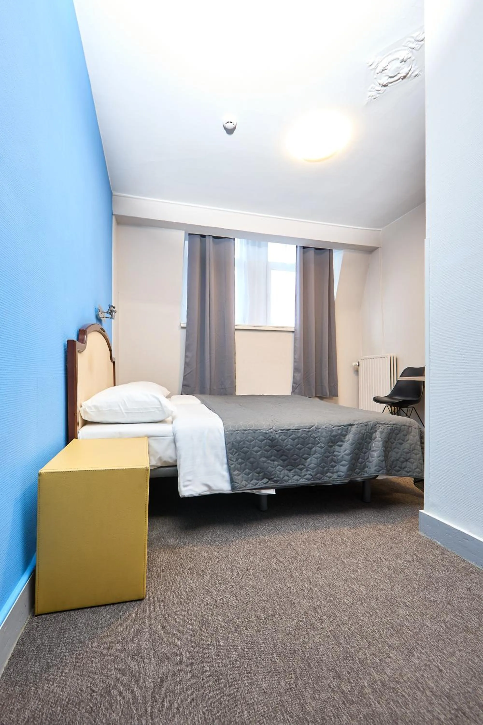 Bed in Hotel Derby MERODE