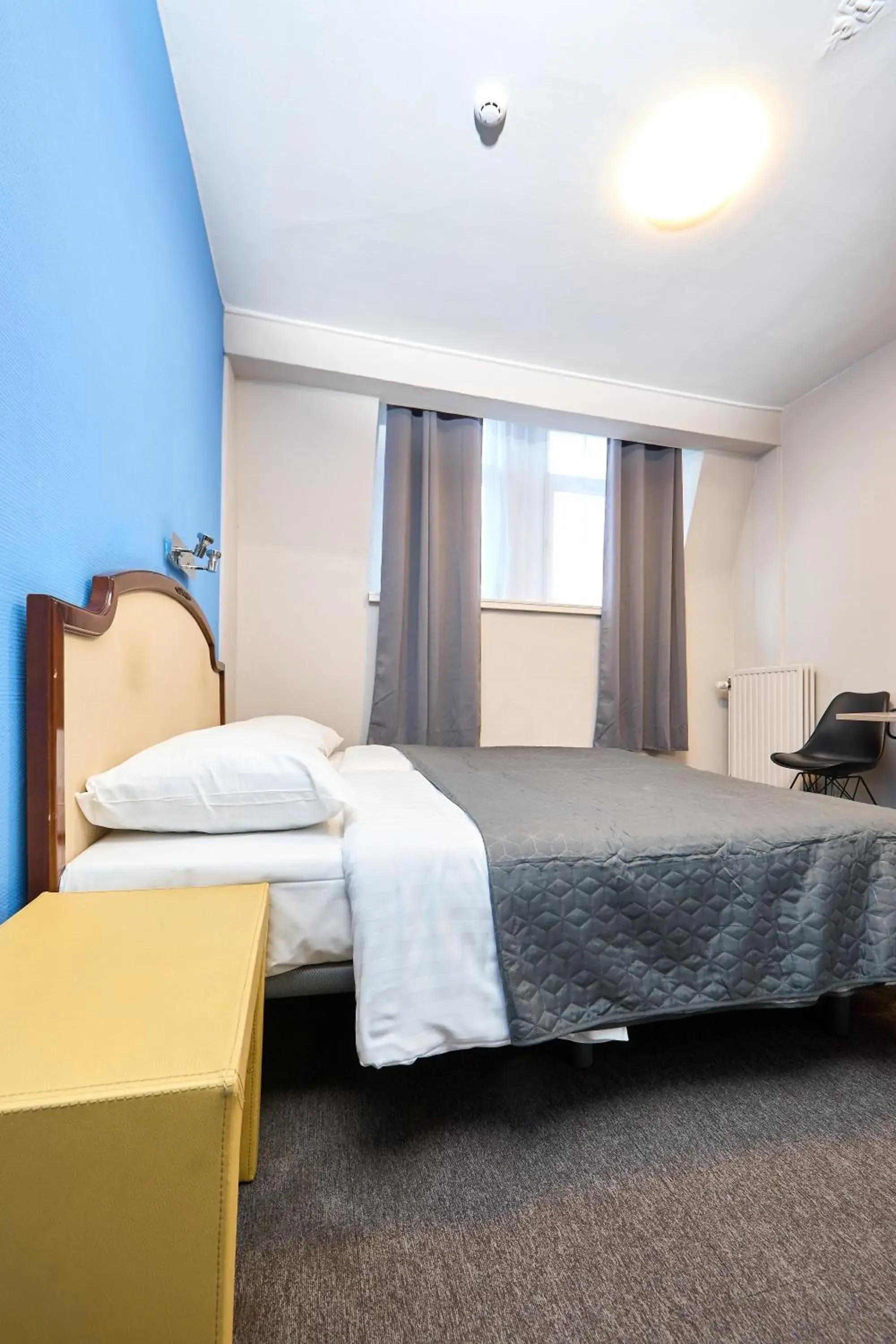 Bed in Hotel Derby MERODE Bed in Hotel Derby MERODE