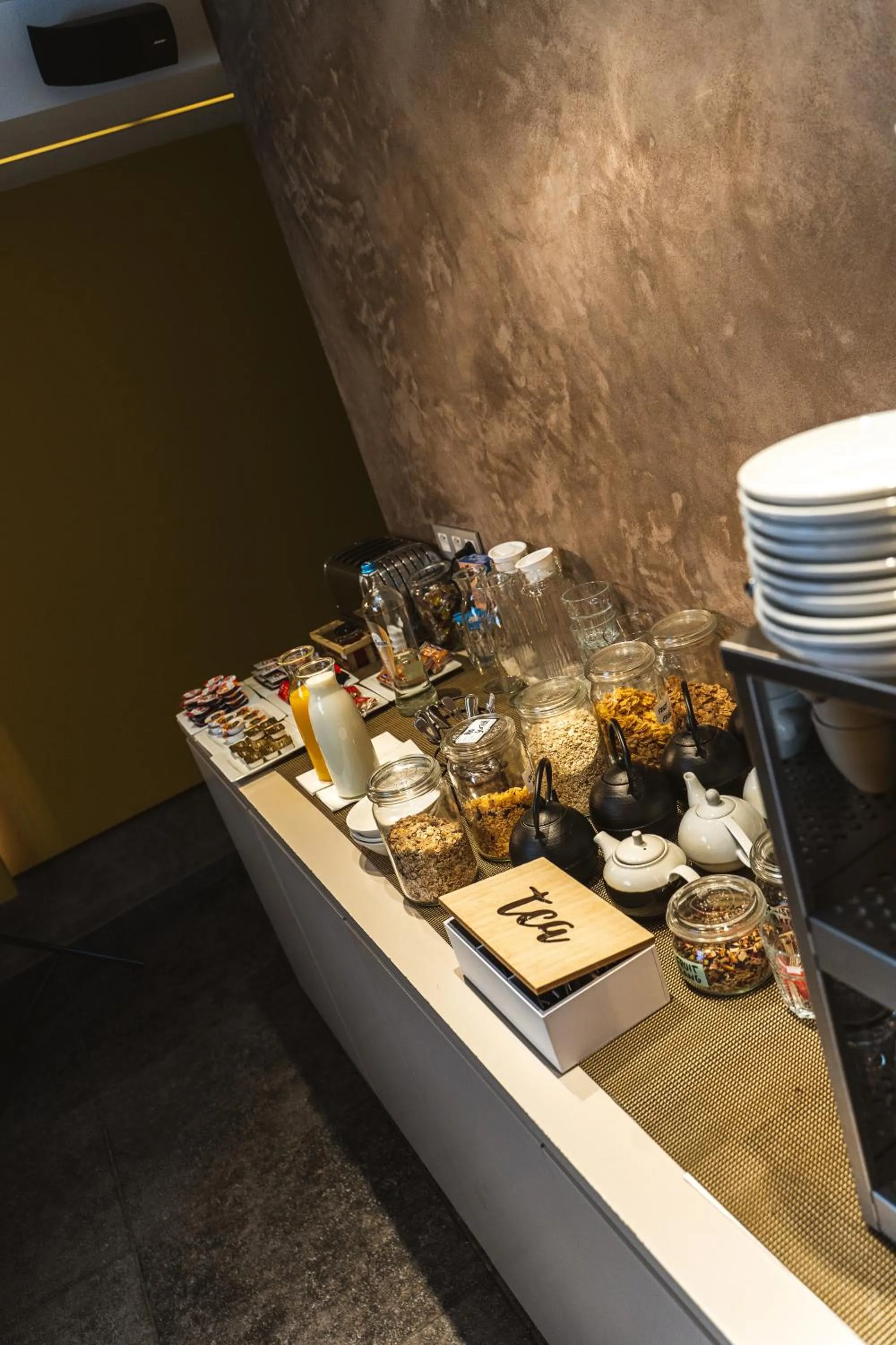 Breakfast in Hotel de la Paix