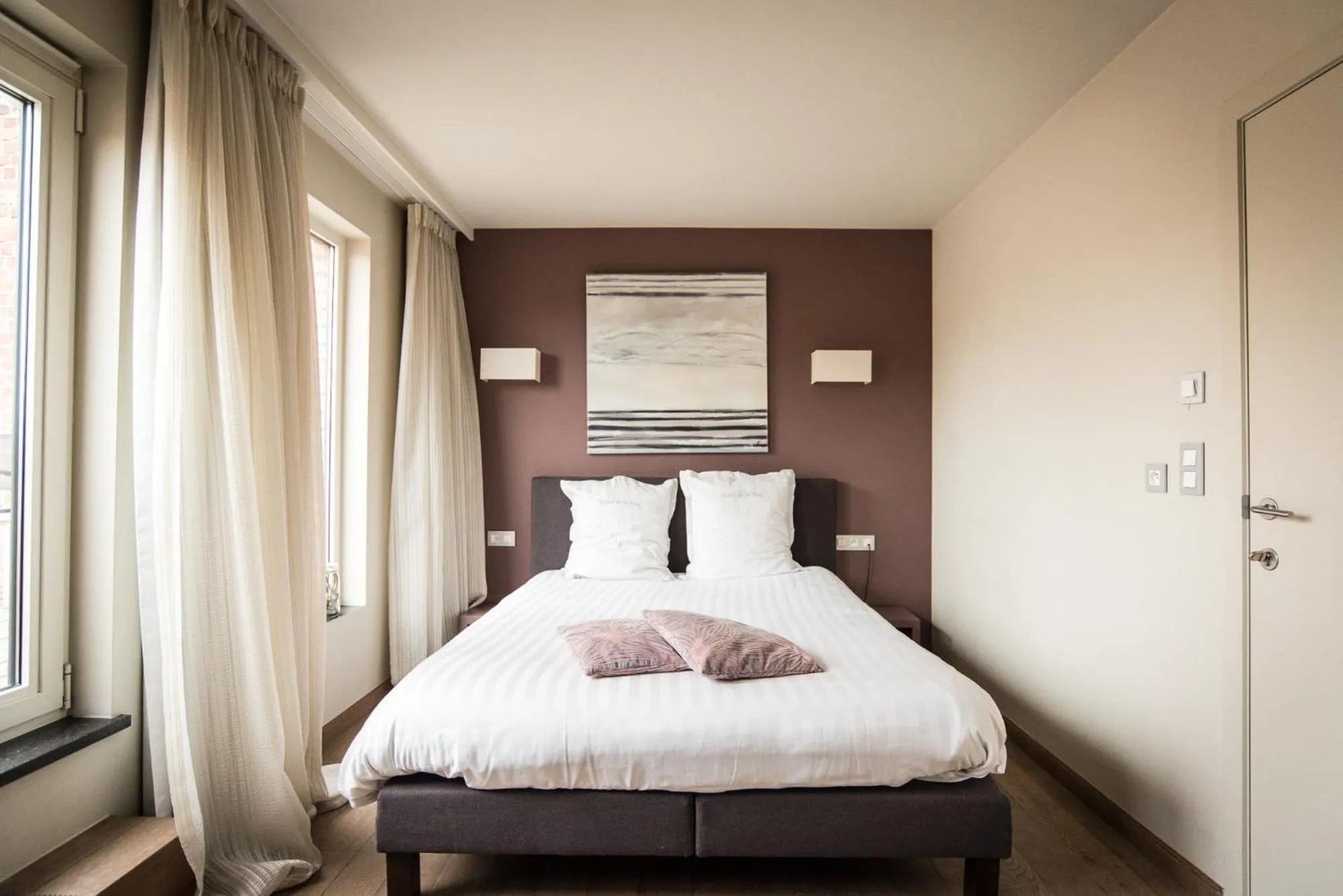 Bedroom, Bed in Hotel de la Paix