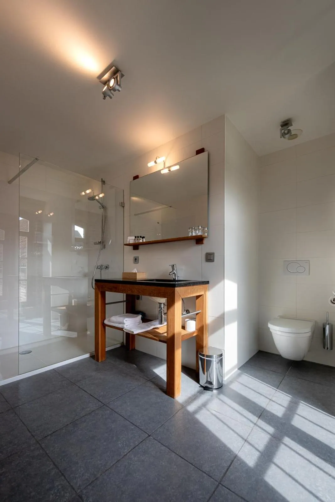 Shower in Hostellerie De Biek