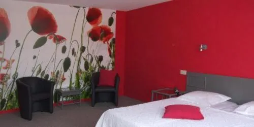 Bed in Well'in Hotel