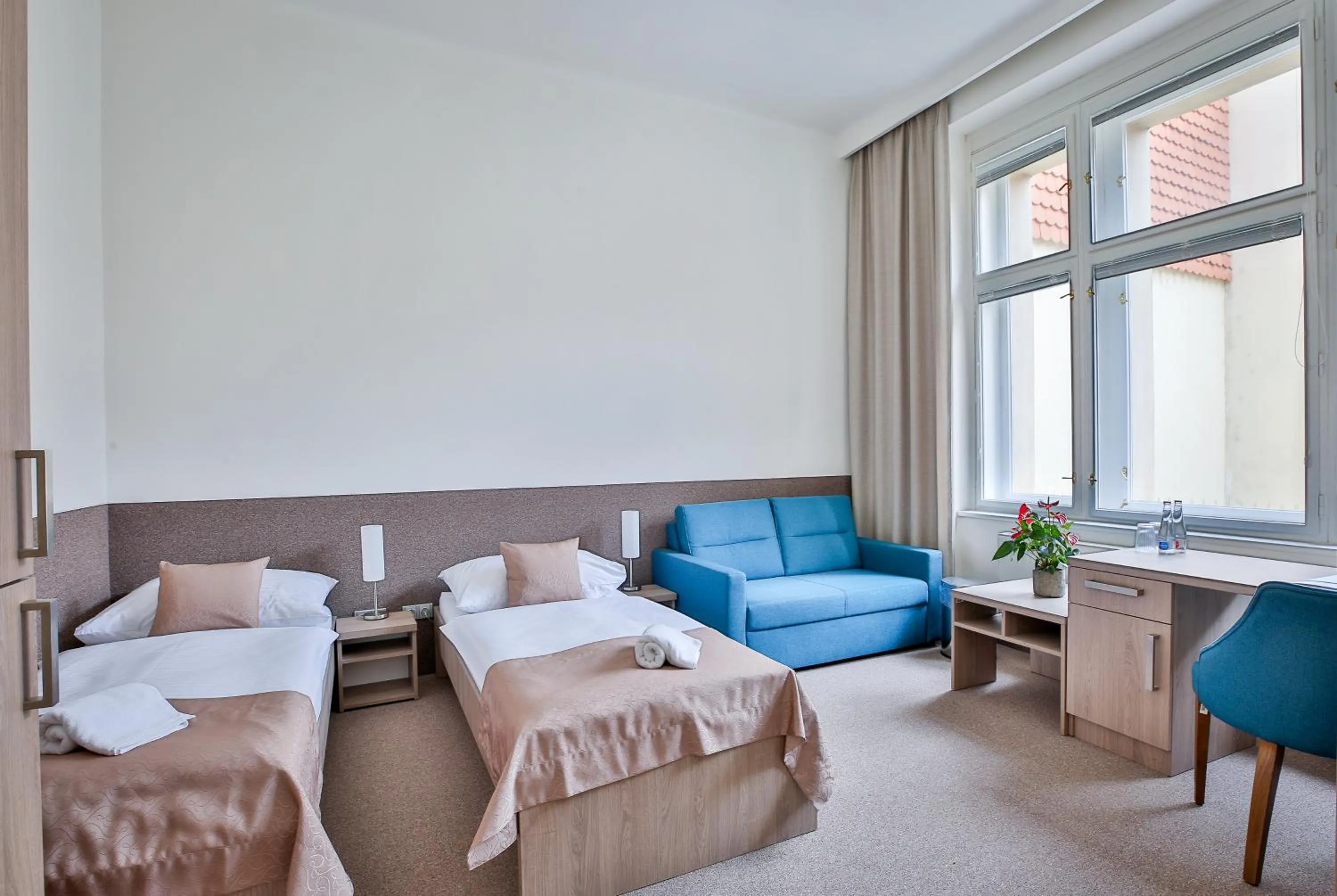 Bed in Apartments Embassy by LH