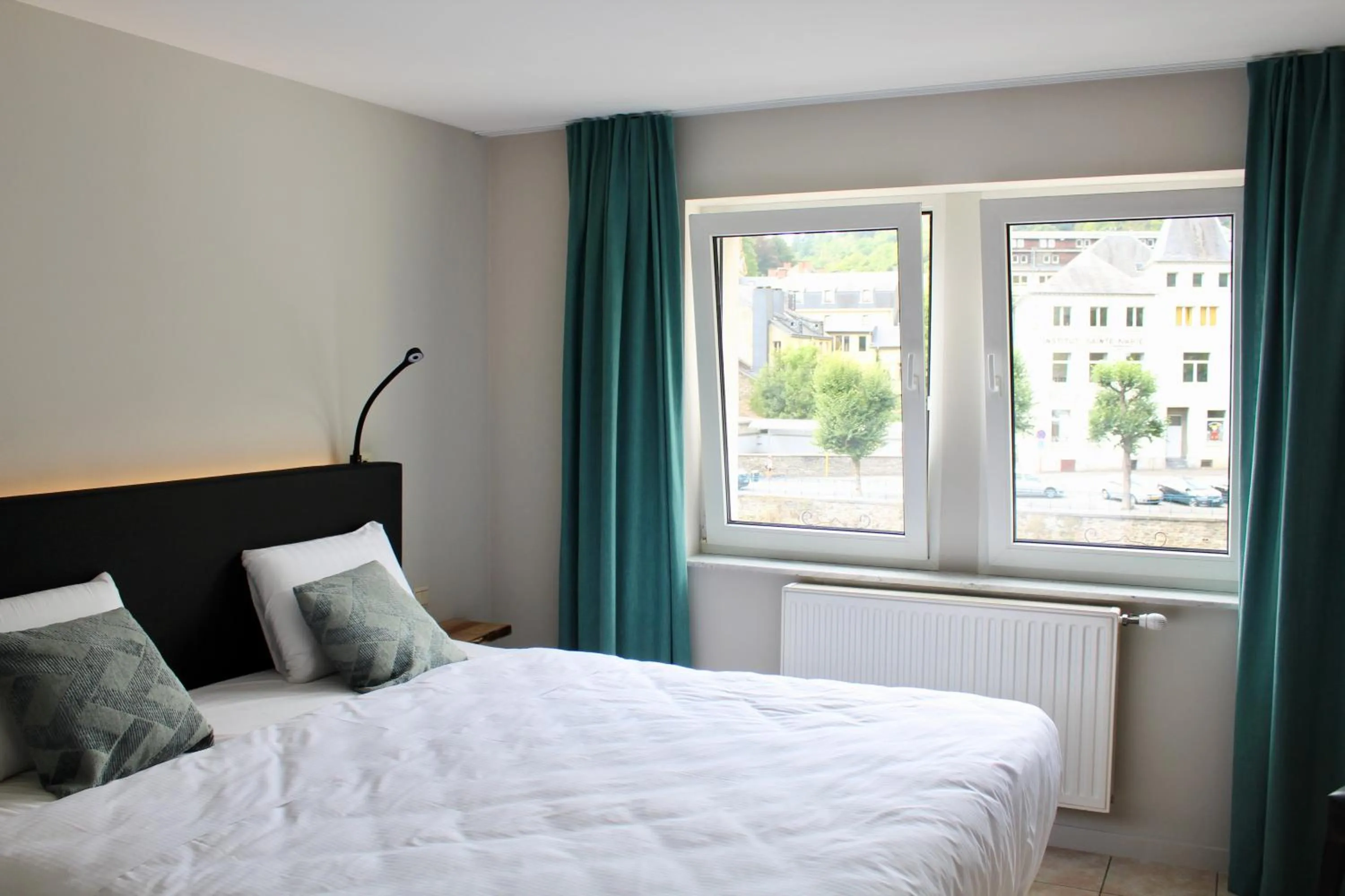 View (from property/room), Bed in Hotel LA PLAGE