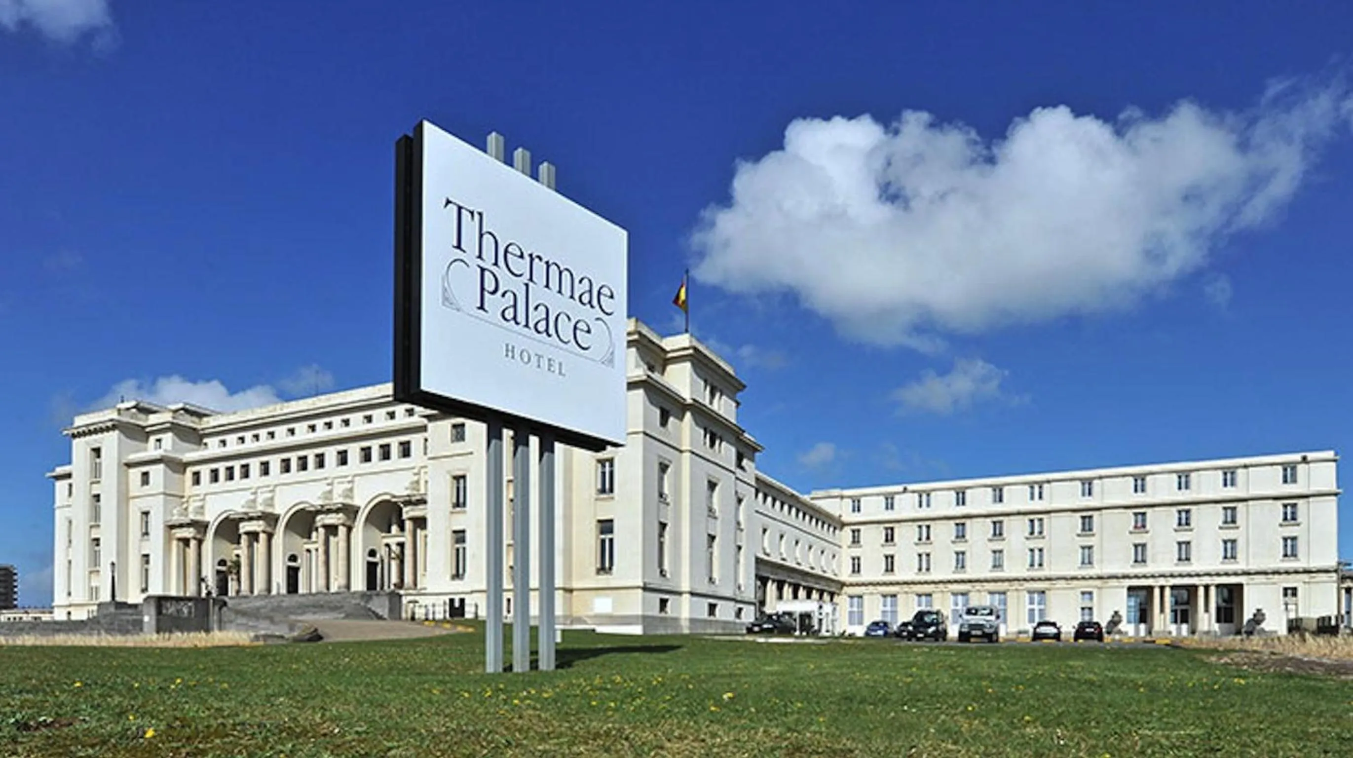 Facade/entrance in Thermae Palace