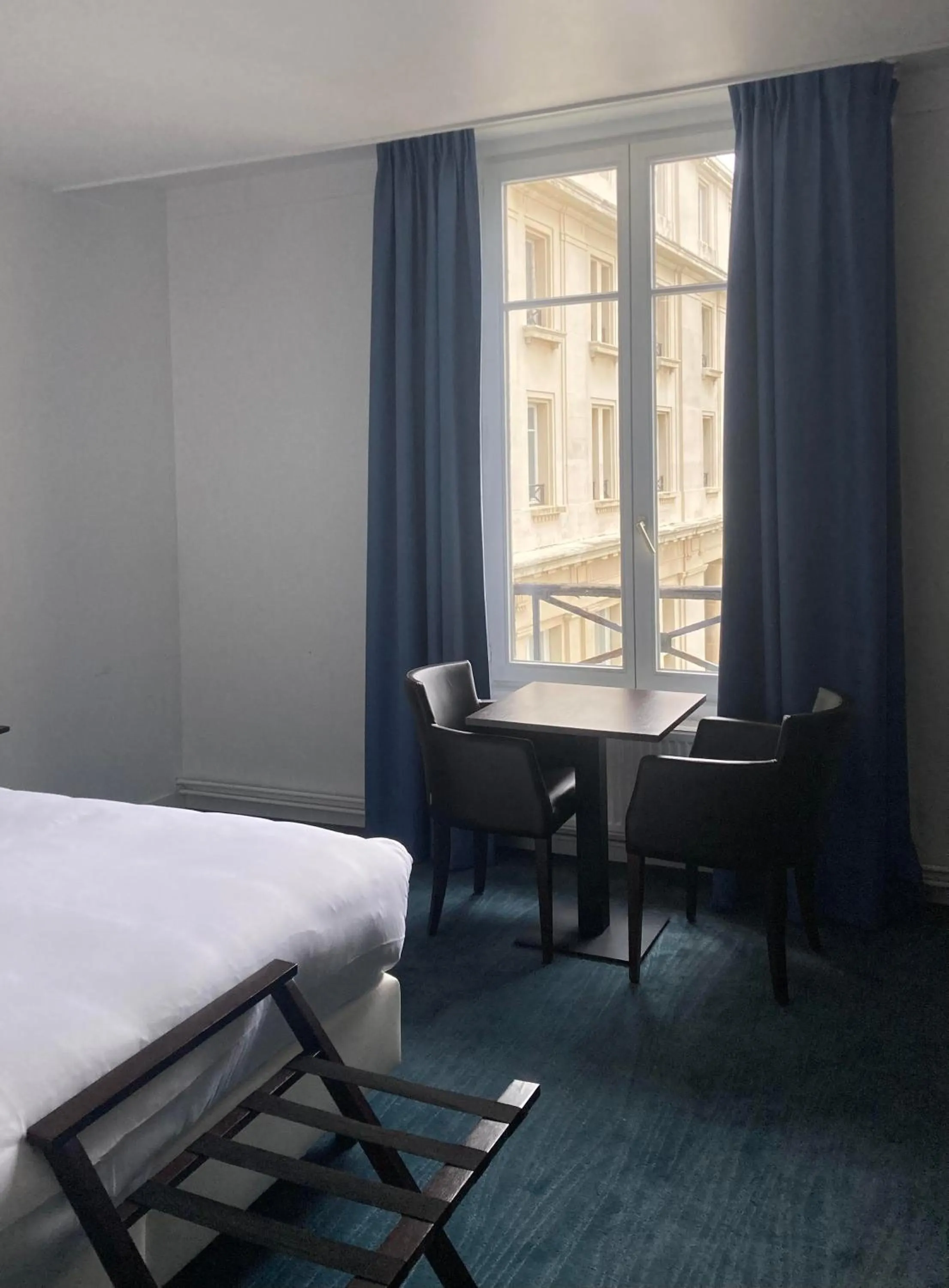 Seating area, Bed in Thermae Palace