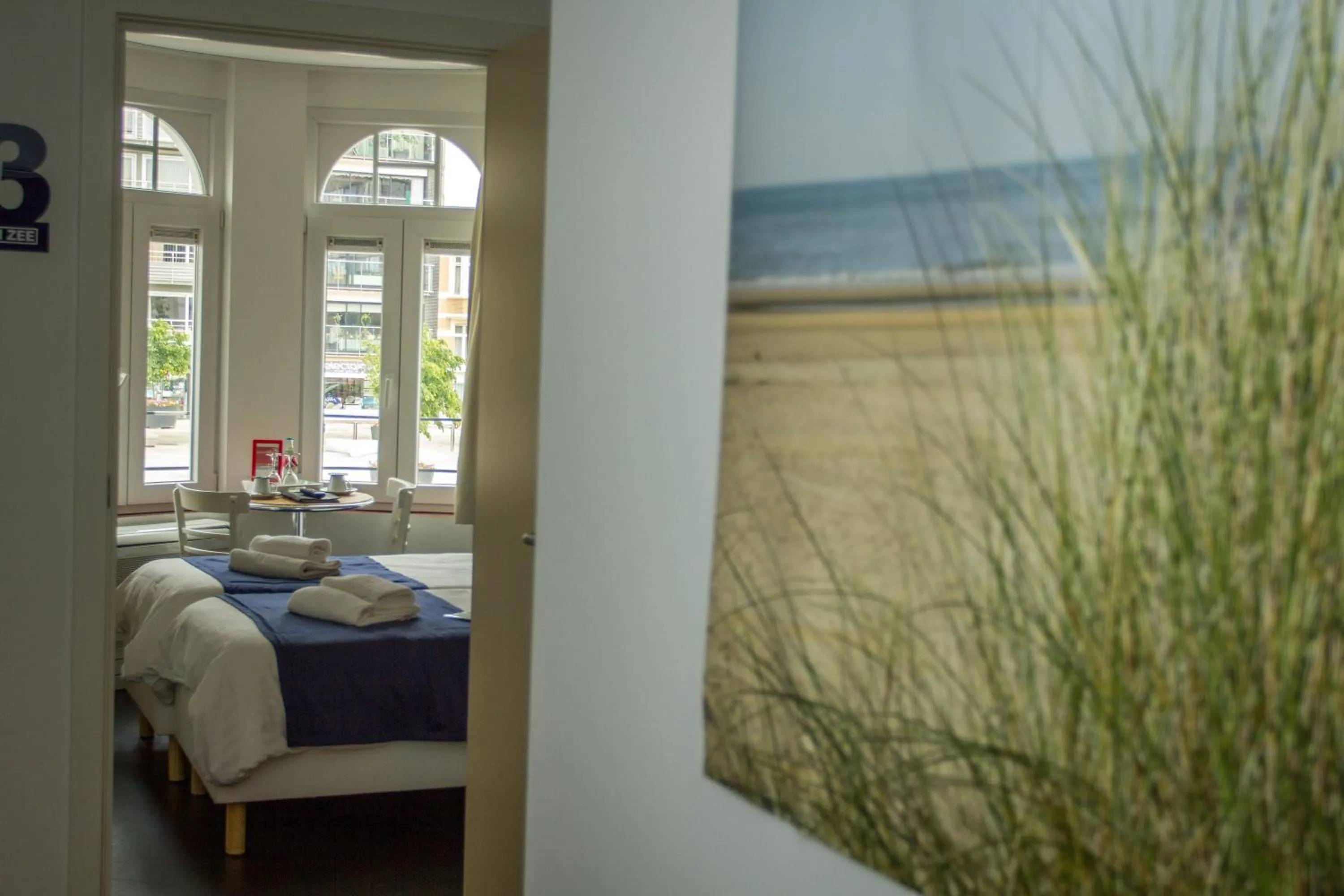 Photo of the whole room, Bed in Hotel Aan Zee