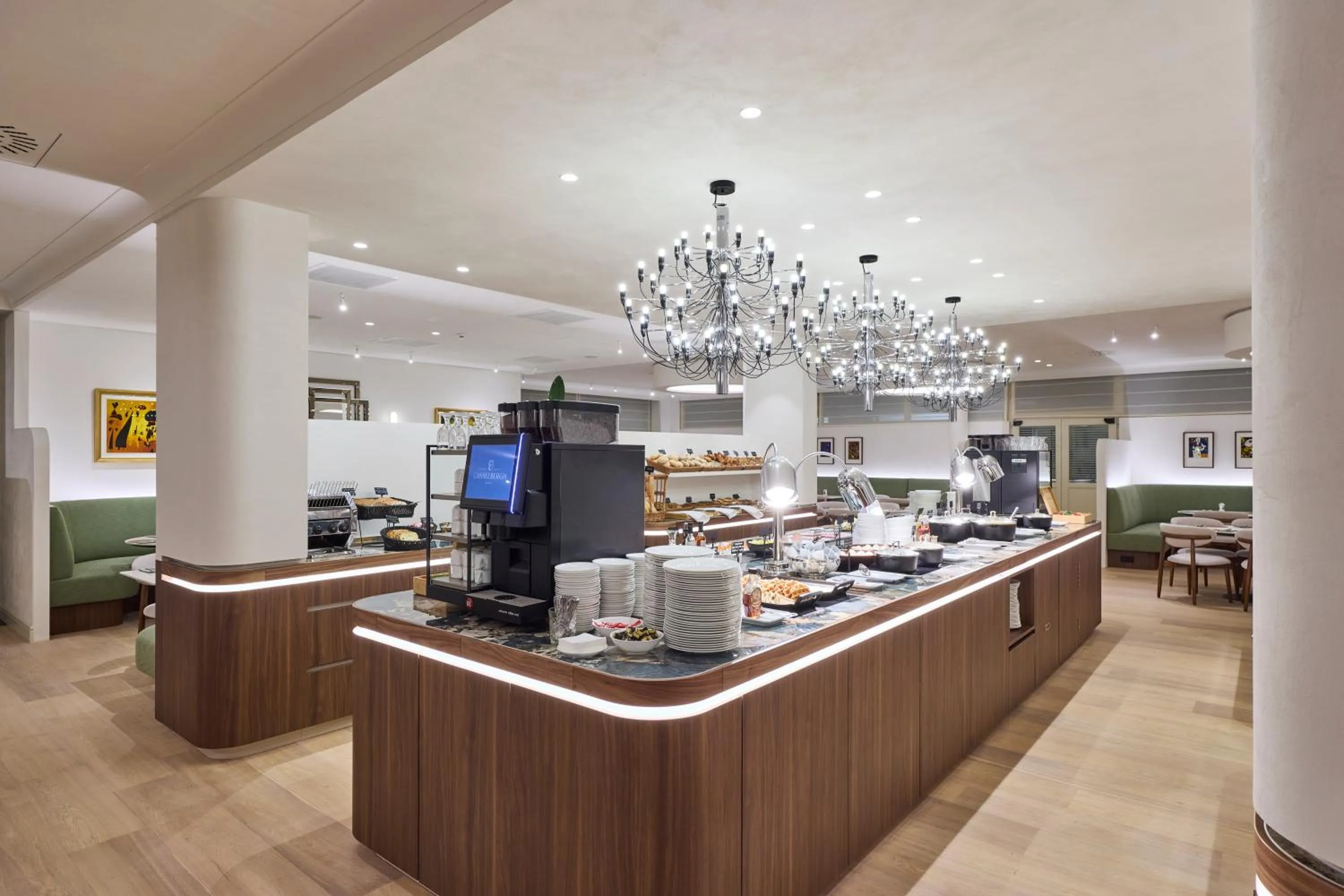 Restaurant/places to eat in Grand Hotel Casselbergh