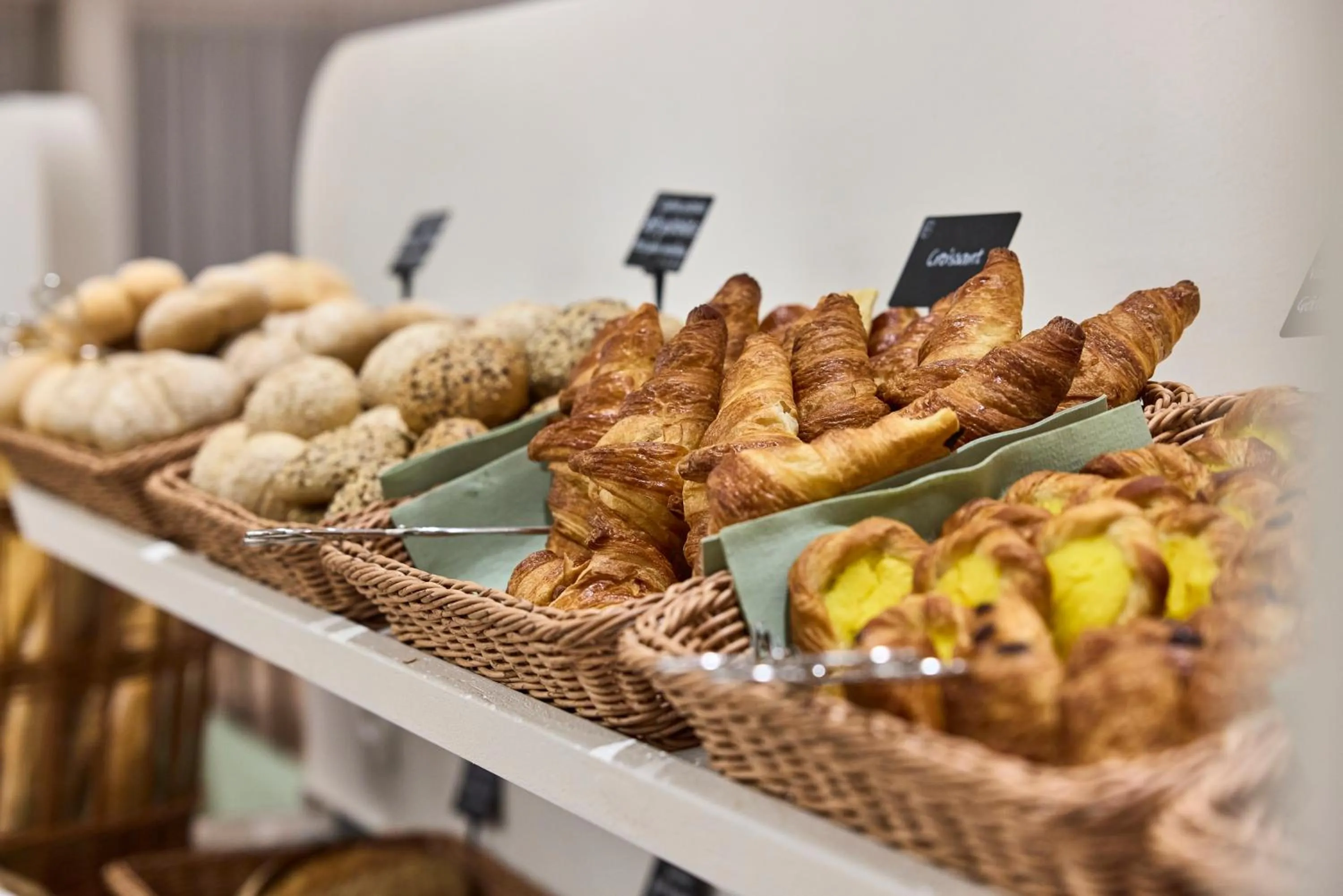 Restaurant/places to eat in Grand Hotel Casselbergh