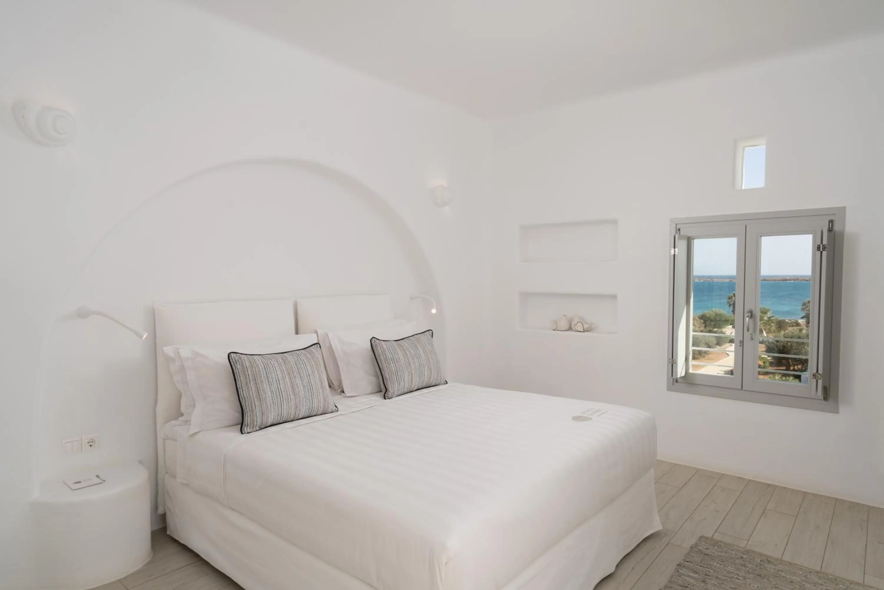 Bedroom, Bed in White Dunes Luxury Boutique Hotel
