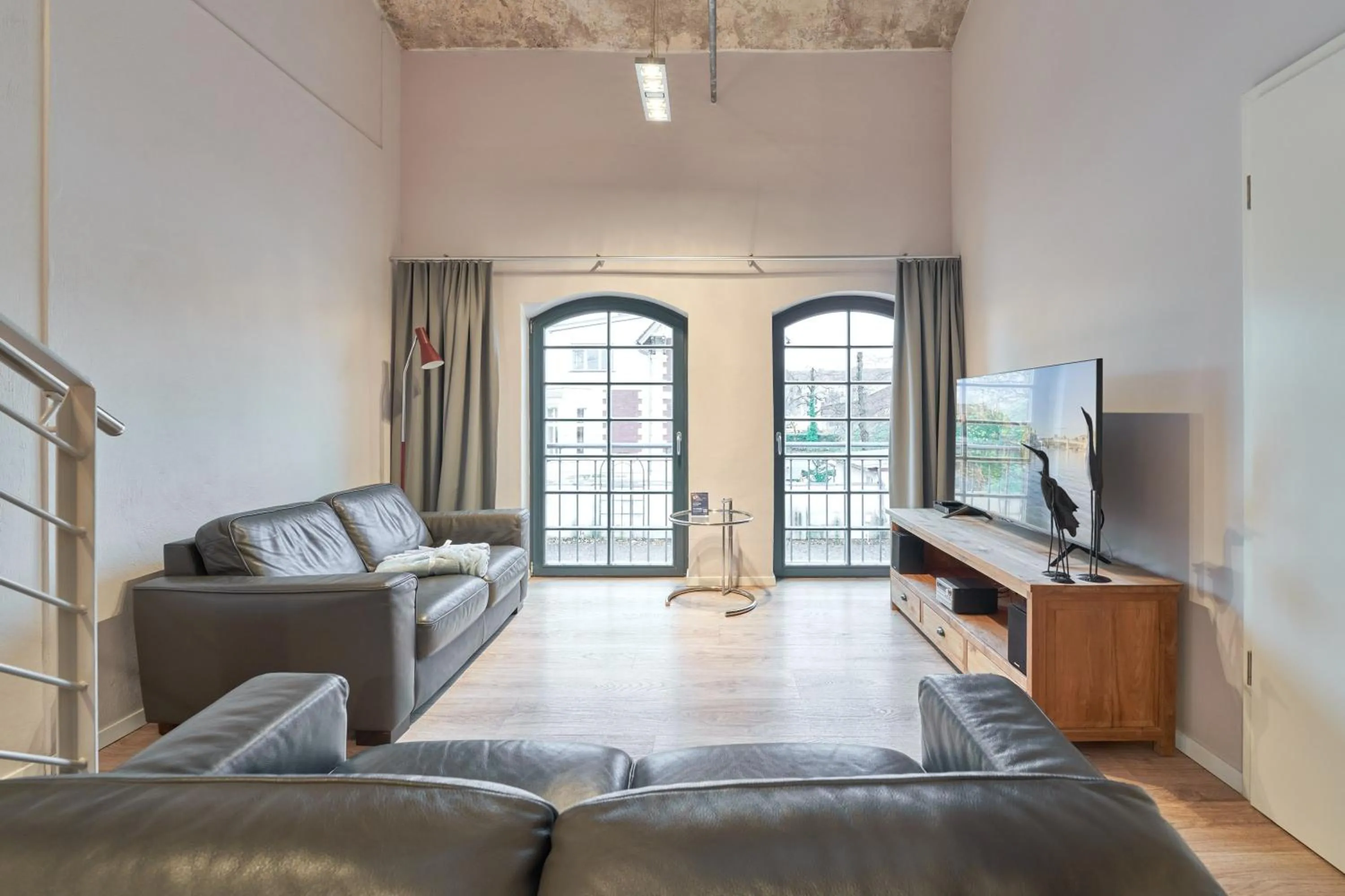 Two-Bedroom Maisonette - 10 in havelblau Ferienlofts - Stilvoll wohnen unmittelbar an der Havel - zentral - Küche - WLAN - Wallbox - Kajaks und Fahrräder vor Ort