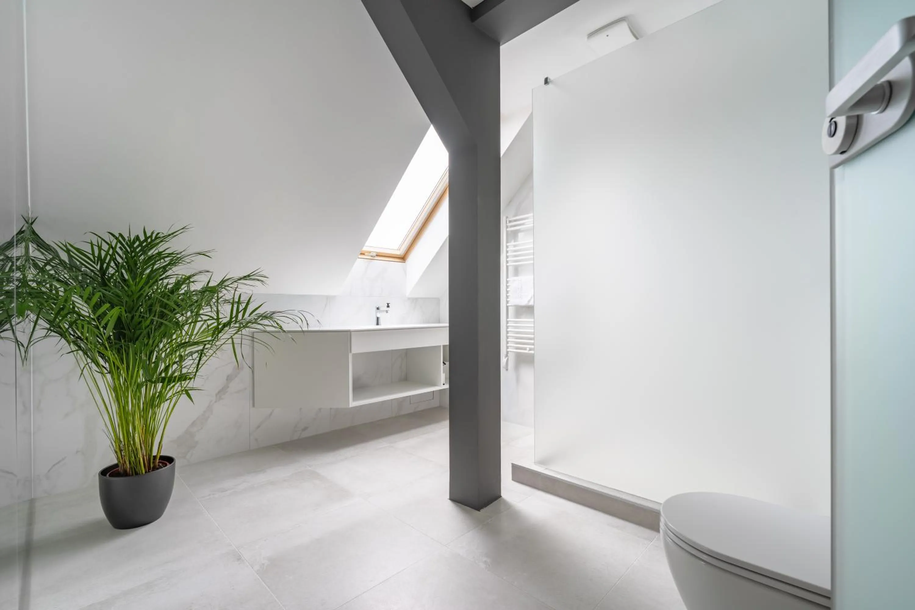 Bathroom in Onyx Luxury