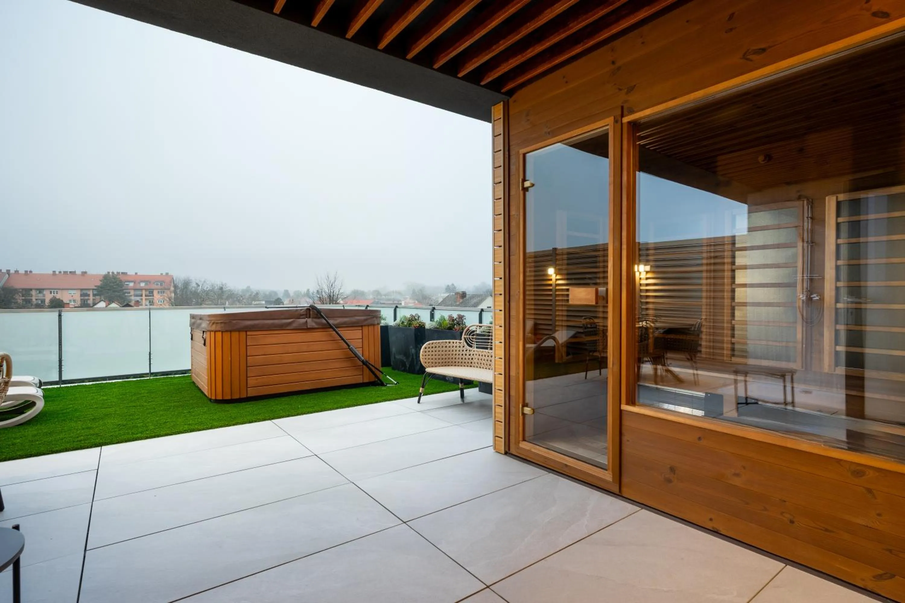 Sauna in Onyx Luxury