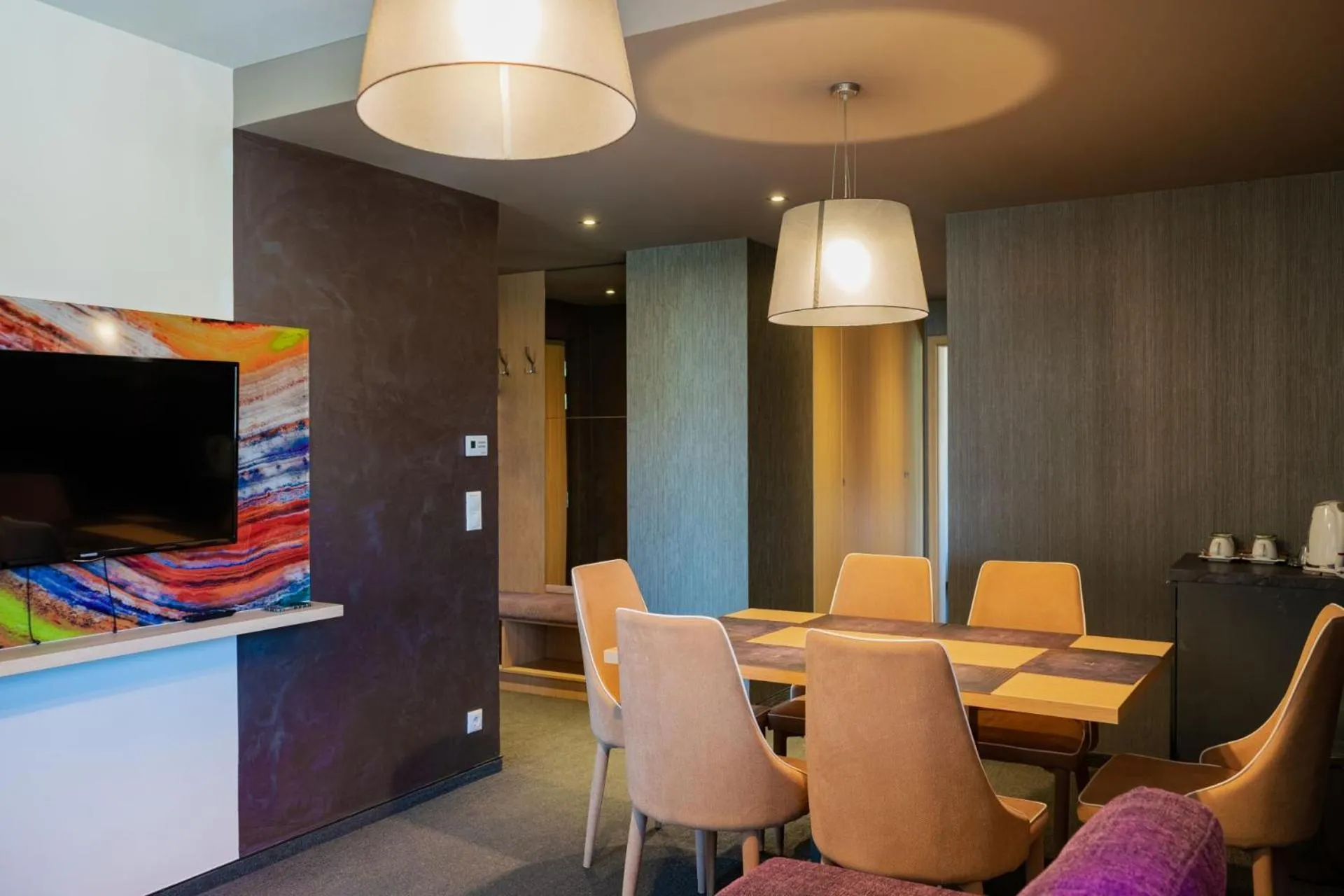 Communal lounge/ TV room in Onyx Luxury