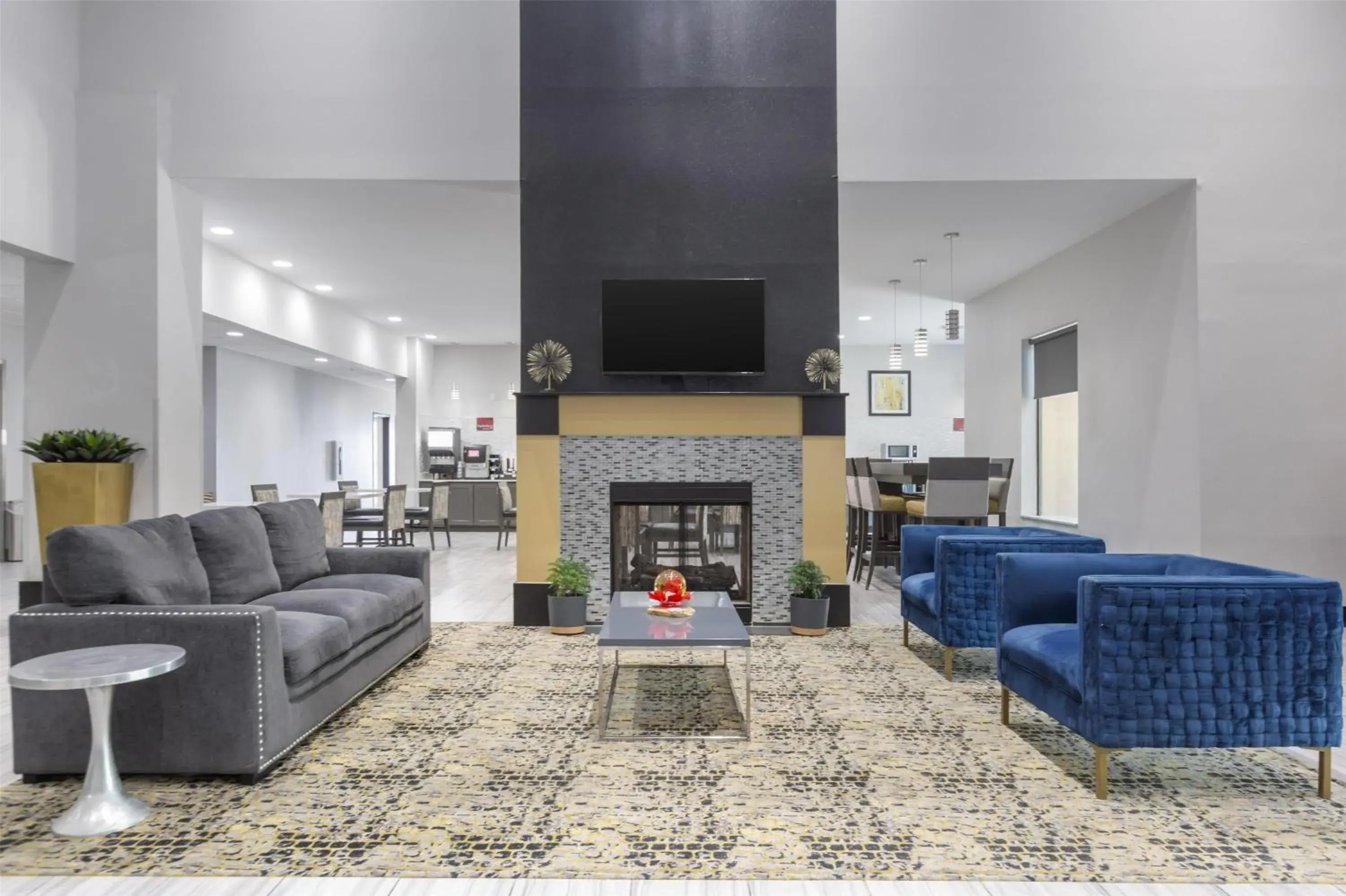 Lobby or reception in Best Western Plus Regency Park Lobby or reception in Best Western Plus Regency Park