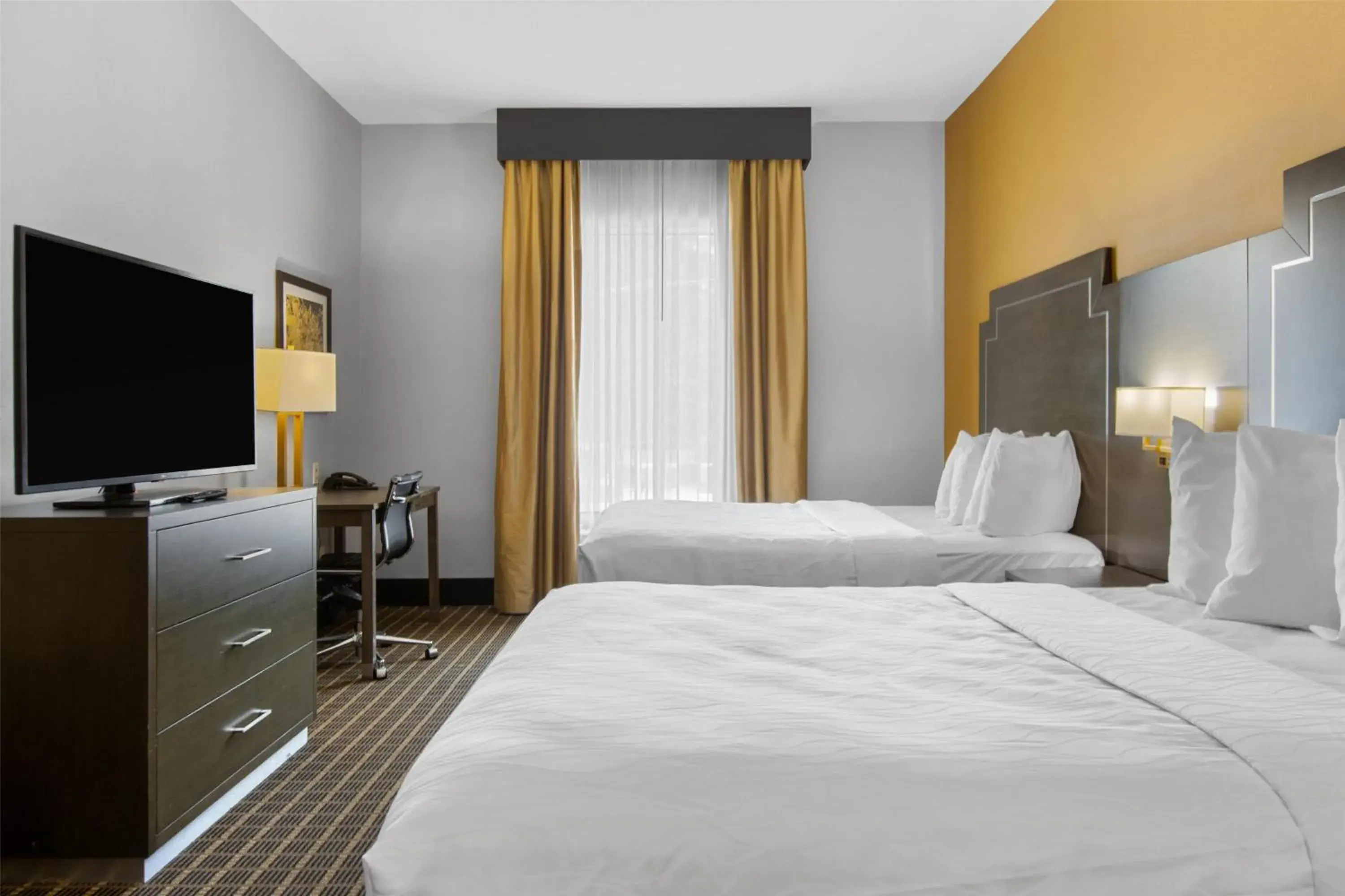 Bedroom, Bed in Best Western Plus Regency Park Bedroom, Bed in Best Western Plus Regency Park