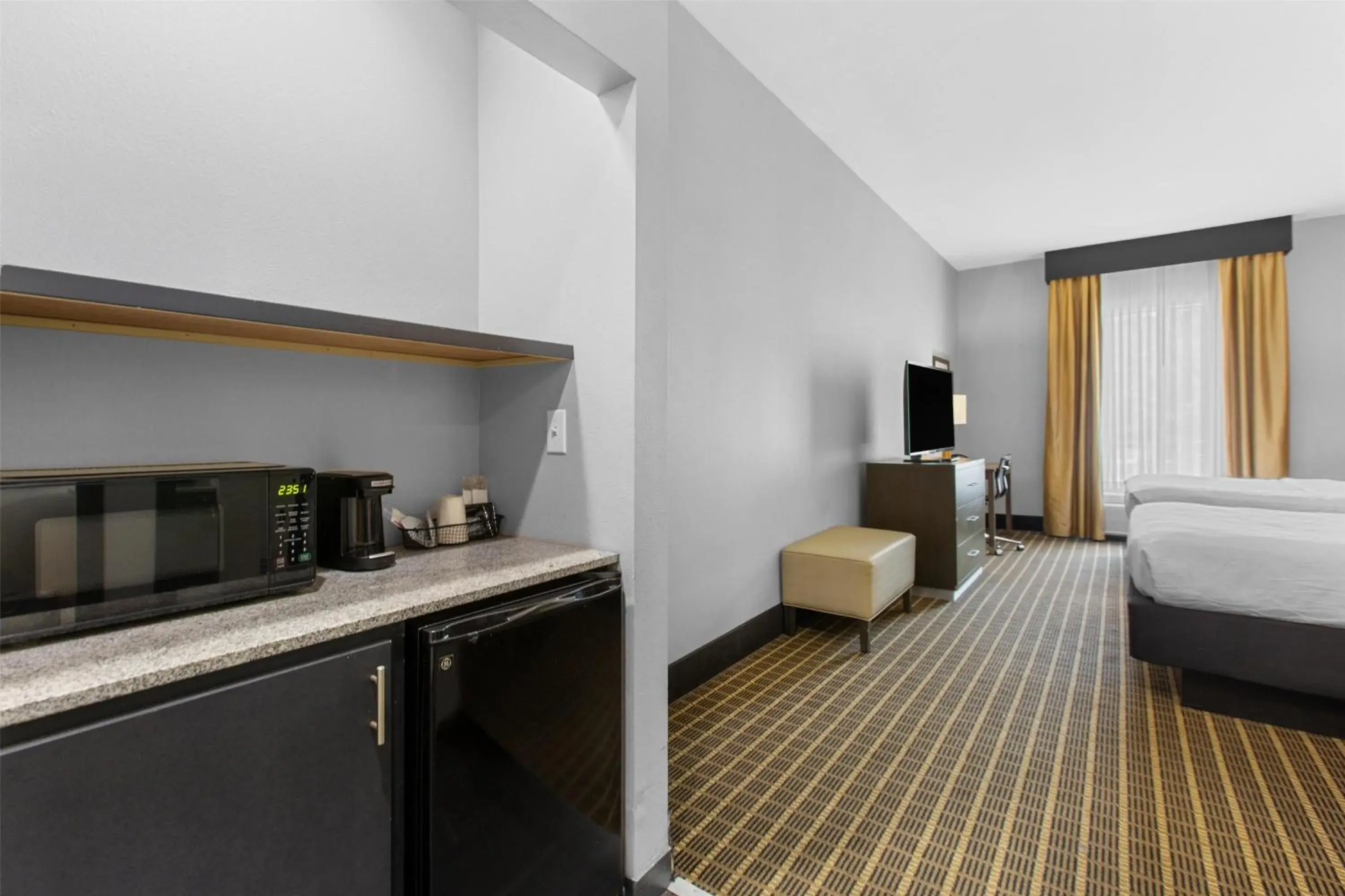 Bedroom, Bed in Best Western Plus Regency Park Bedroom, Bed in Best Western Plus Regency Park