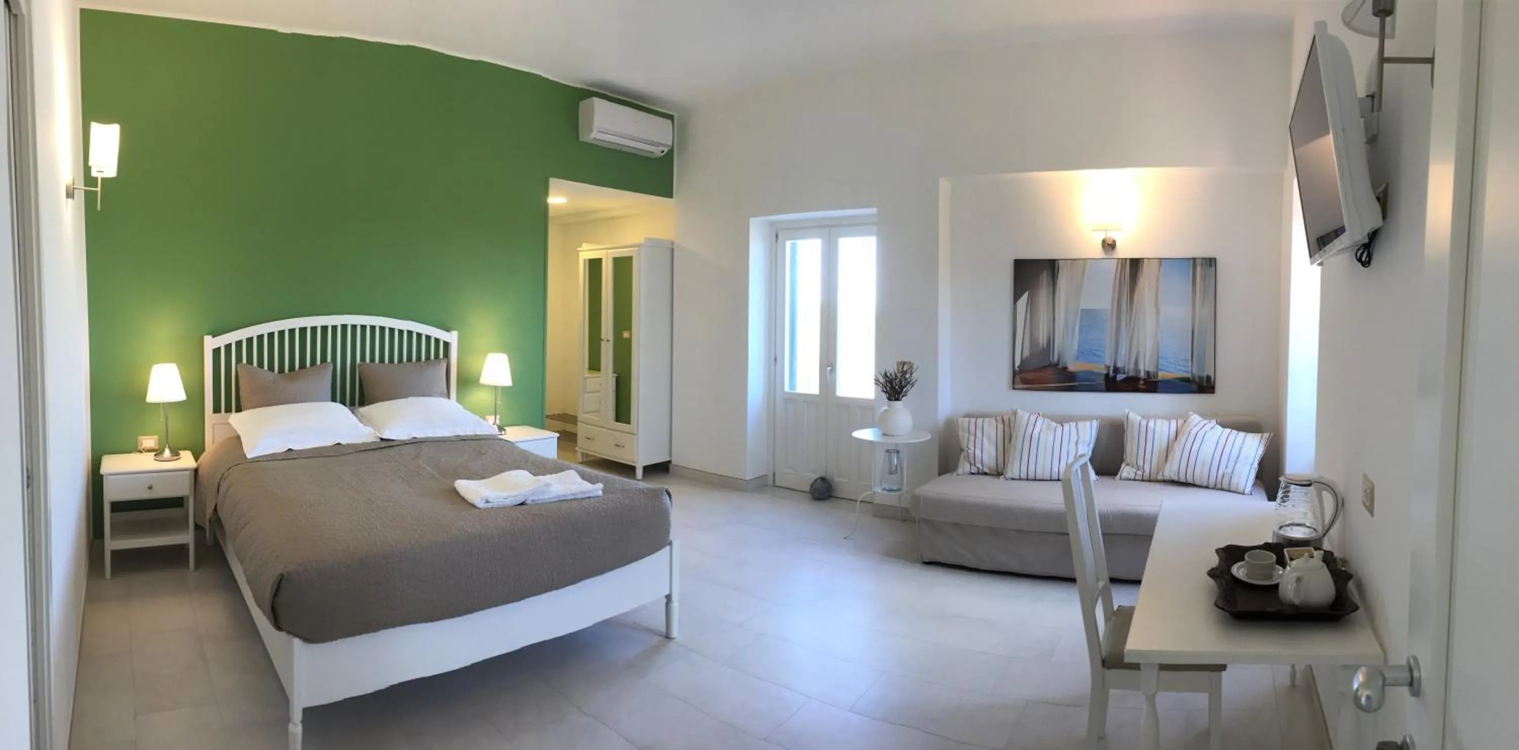 Bed in Isola Charm B&B - Pool & Nature Stay