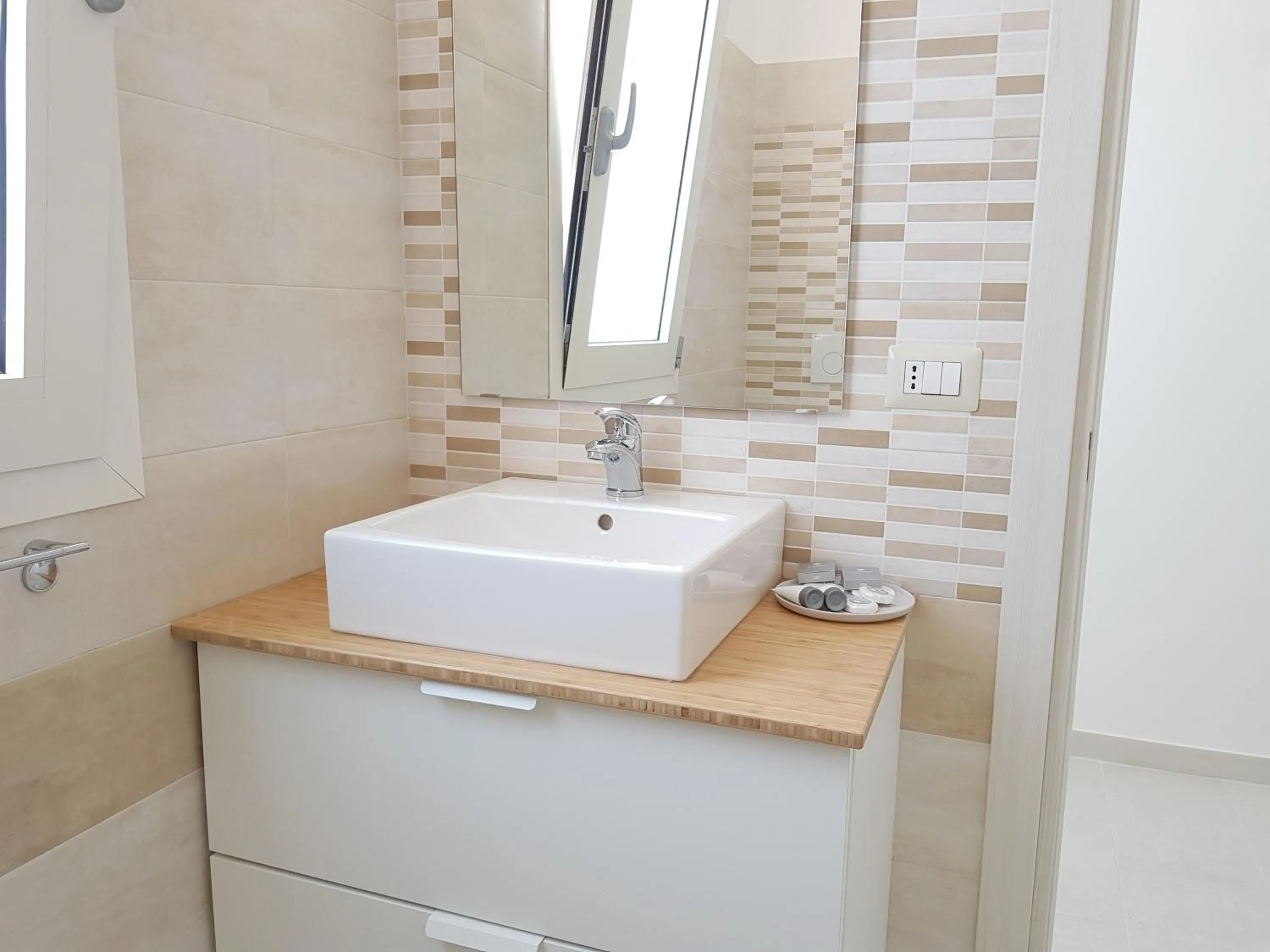 Bathroom in Isola Charm B&B - Pool & Nature Stay