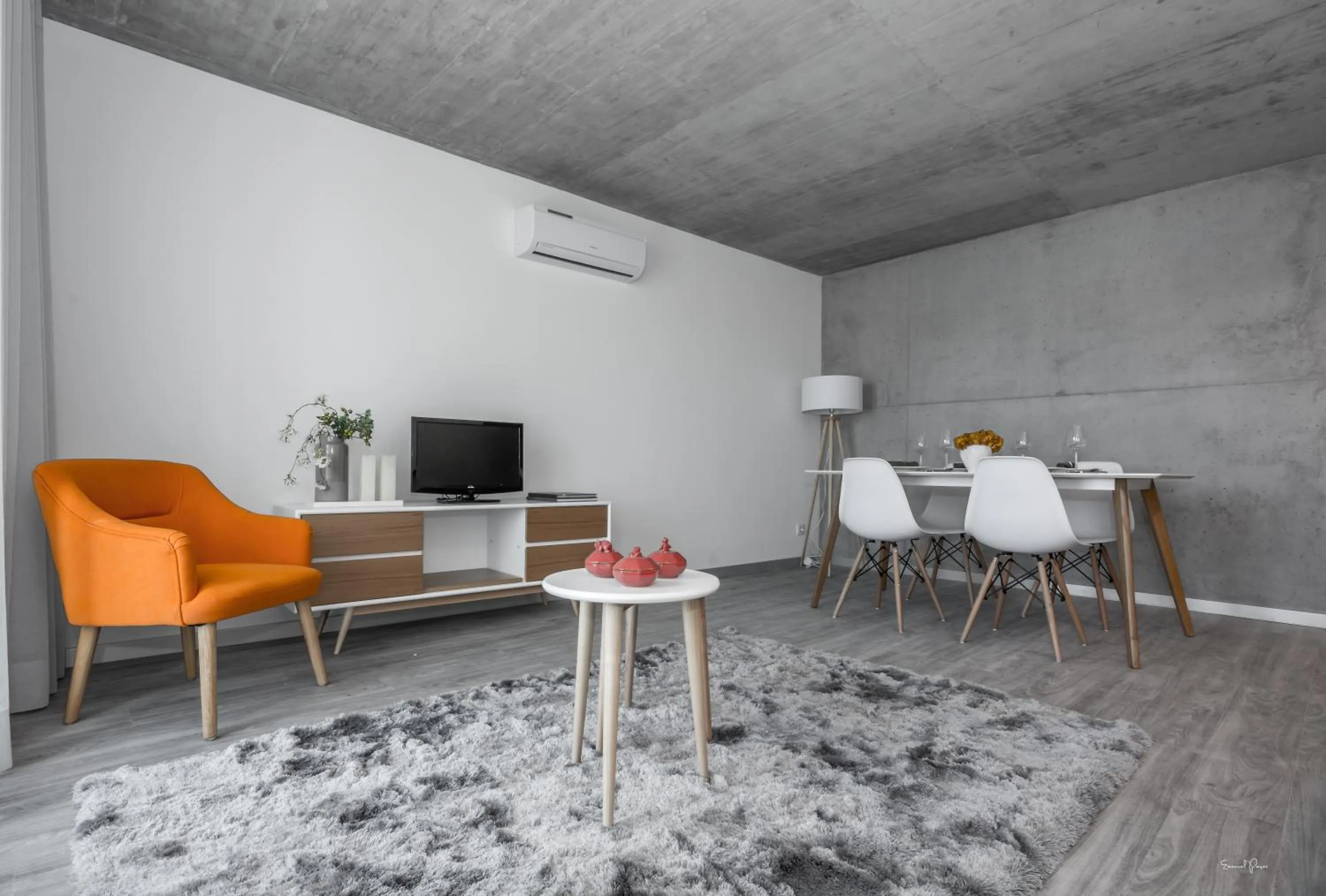 Communal lounge/ TV room in Innapartments - São Gonçalinho