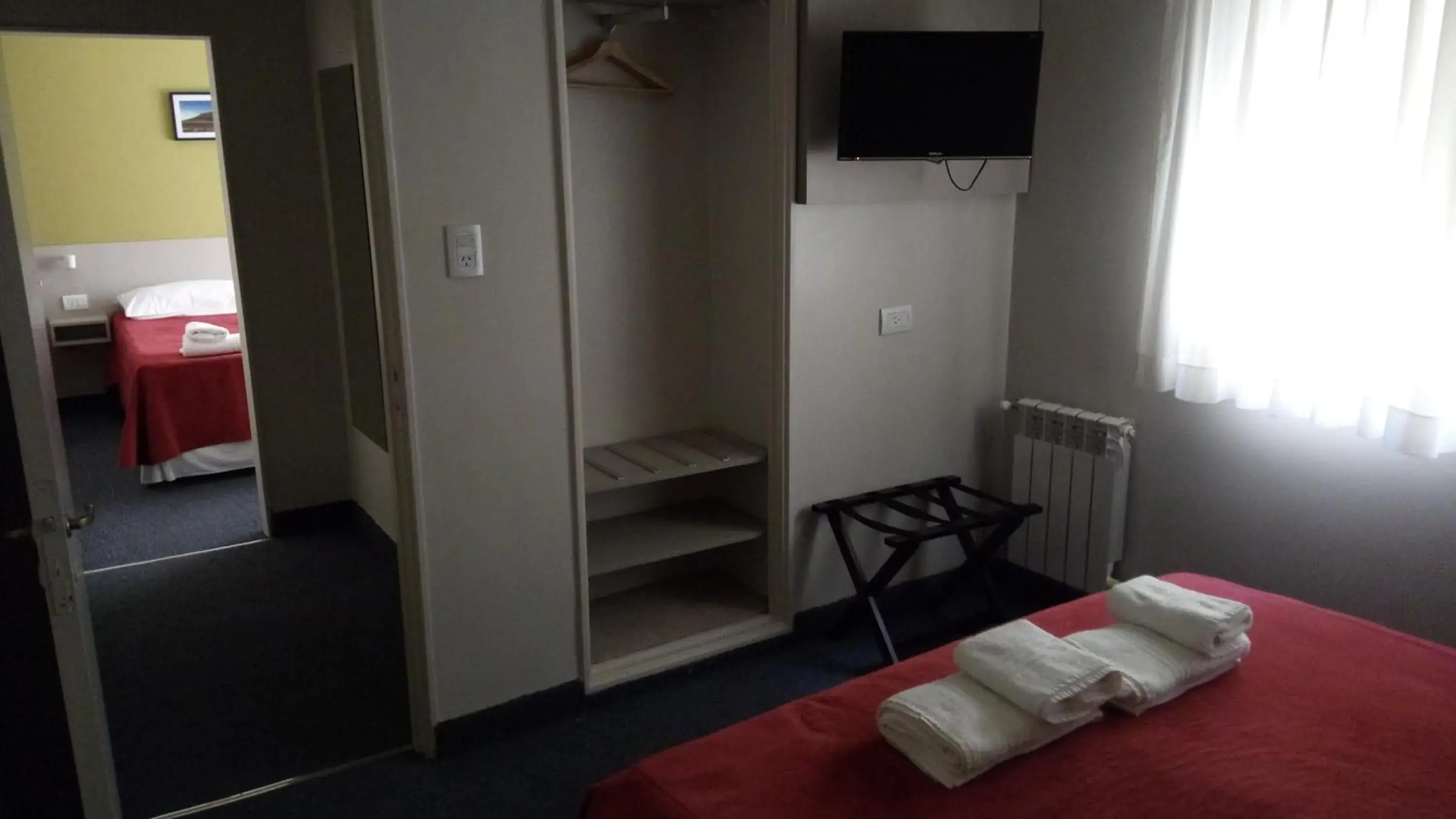 Standard Quadruple Room in Estepa Hotel Standard Quadruple Room in Estepa Hotel