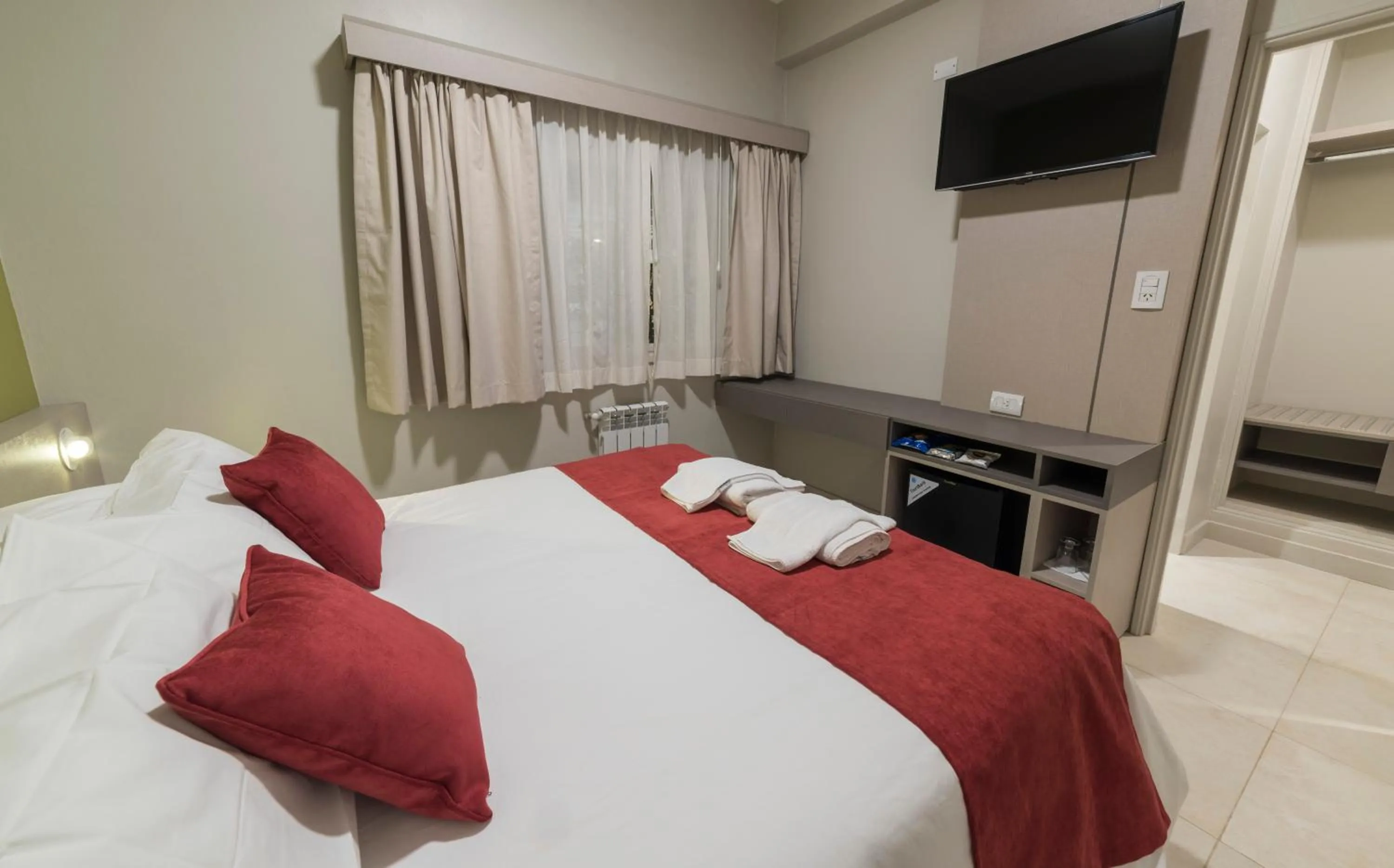 Photo of the whole room, Bed in Estepa Hotel