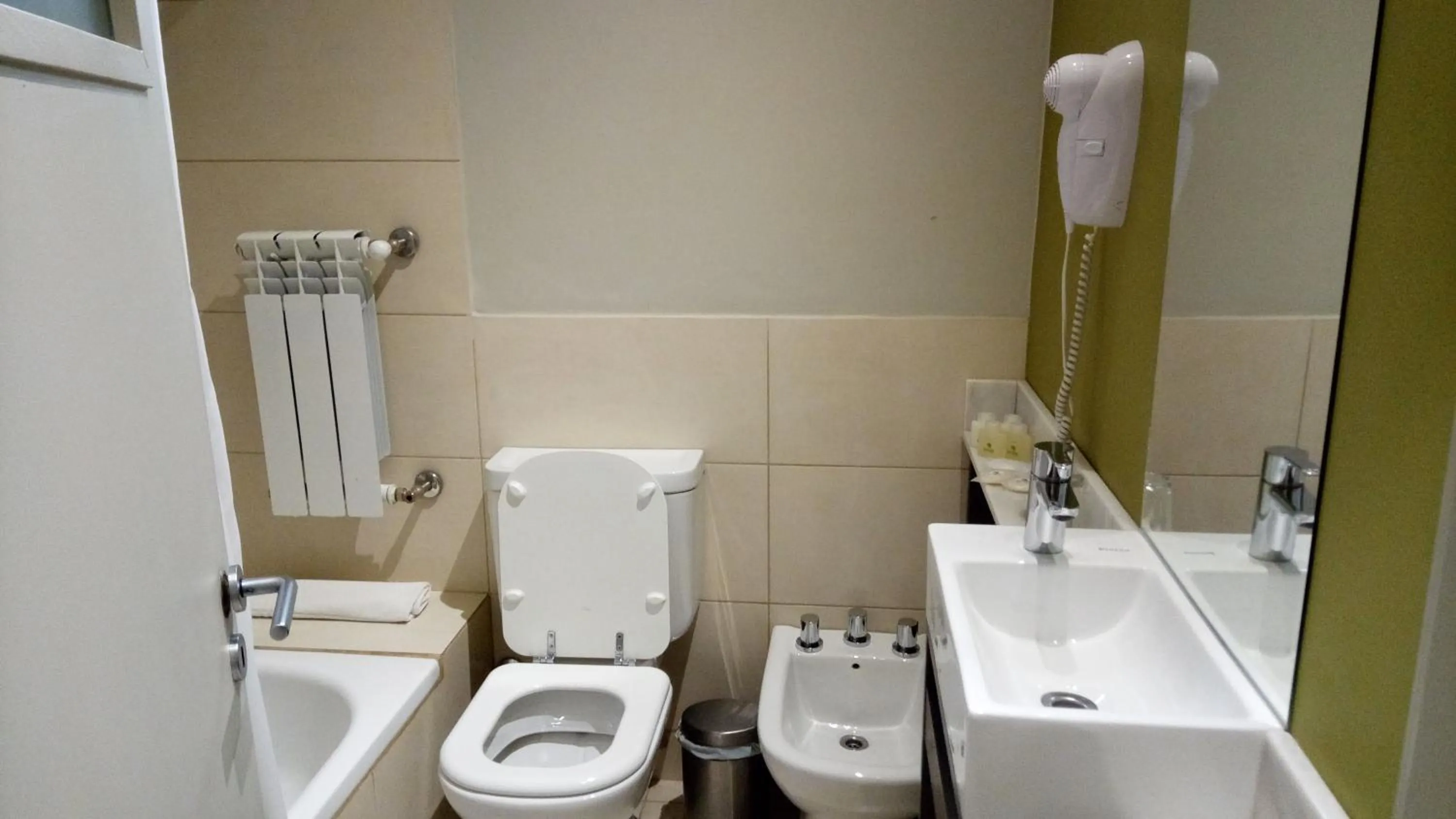 Bathroom in Estepa Hotel