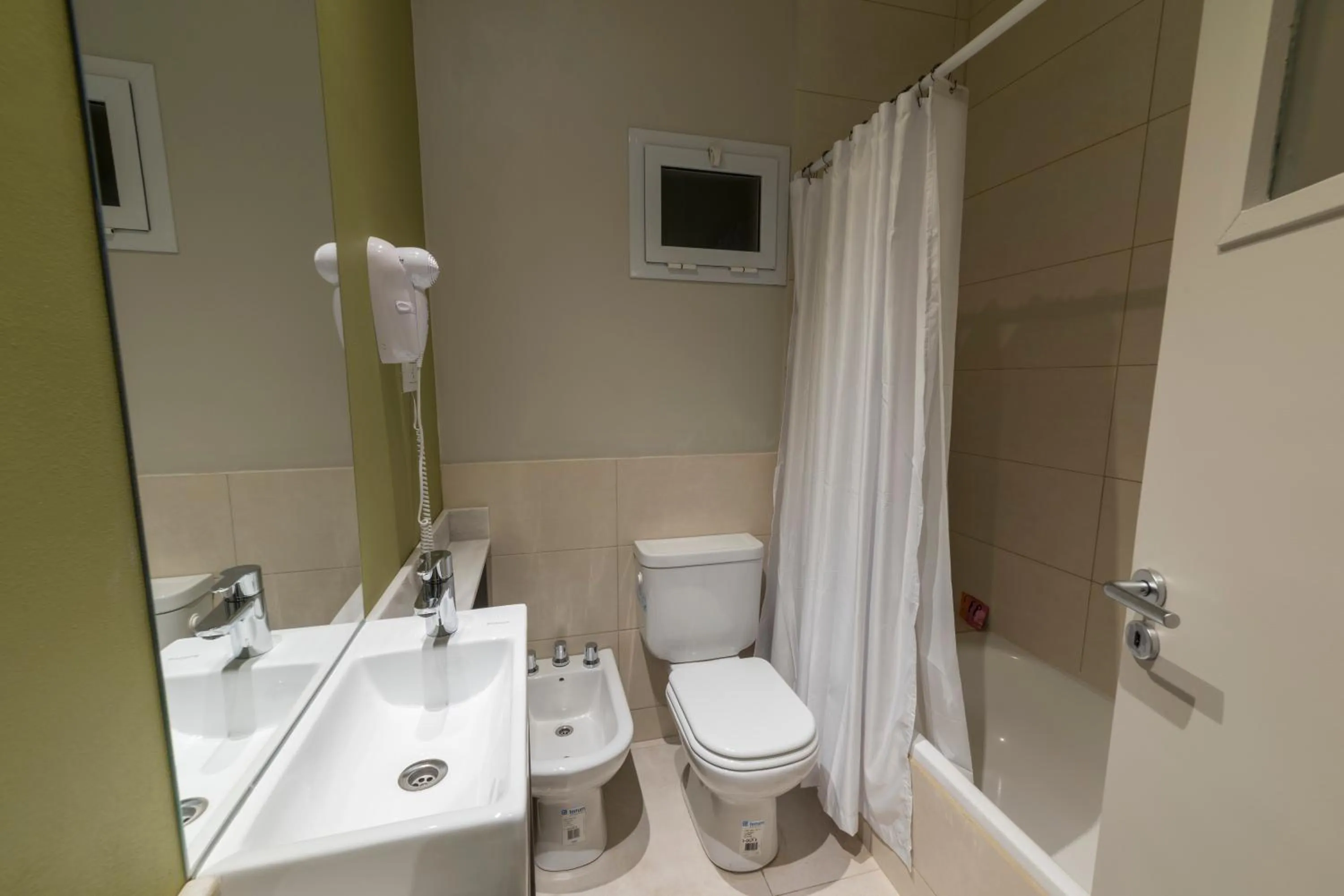 Bathroom in Estepa Hotel