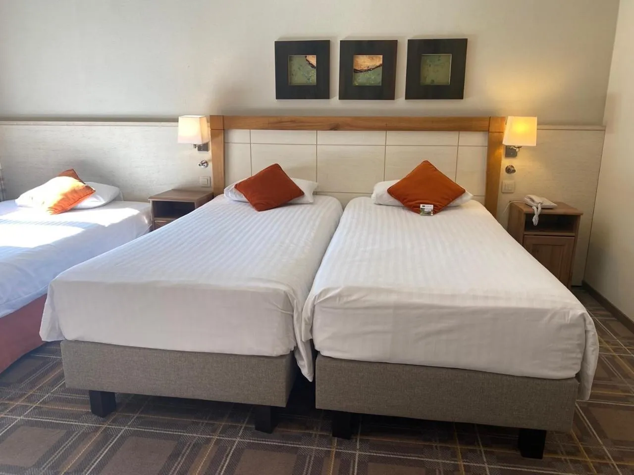 Photo of the whole room, Bed in Castel de Pont-a-Lesse