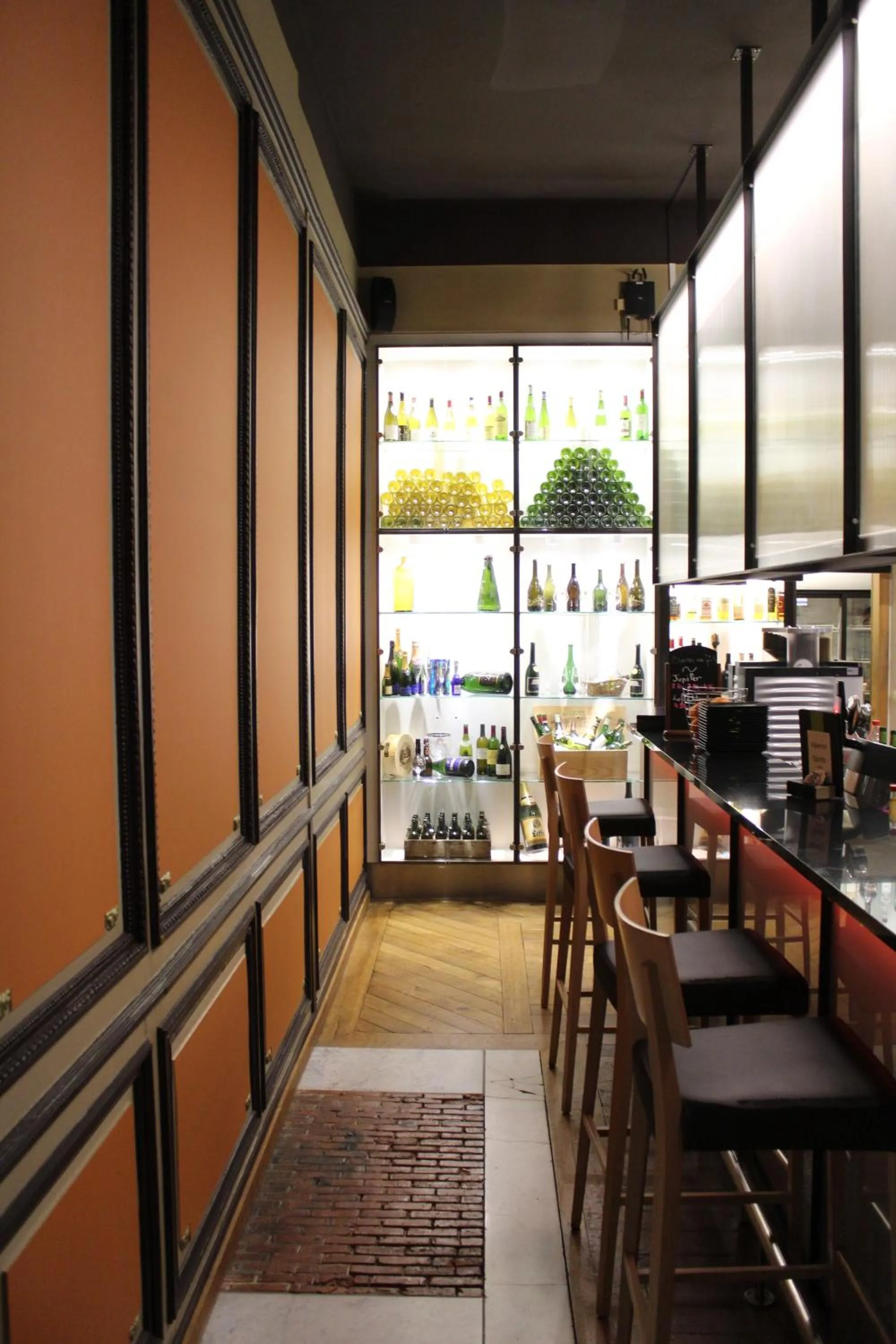 Lounge or bar in Castel de Pont-a-Lesse