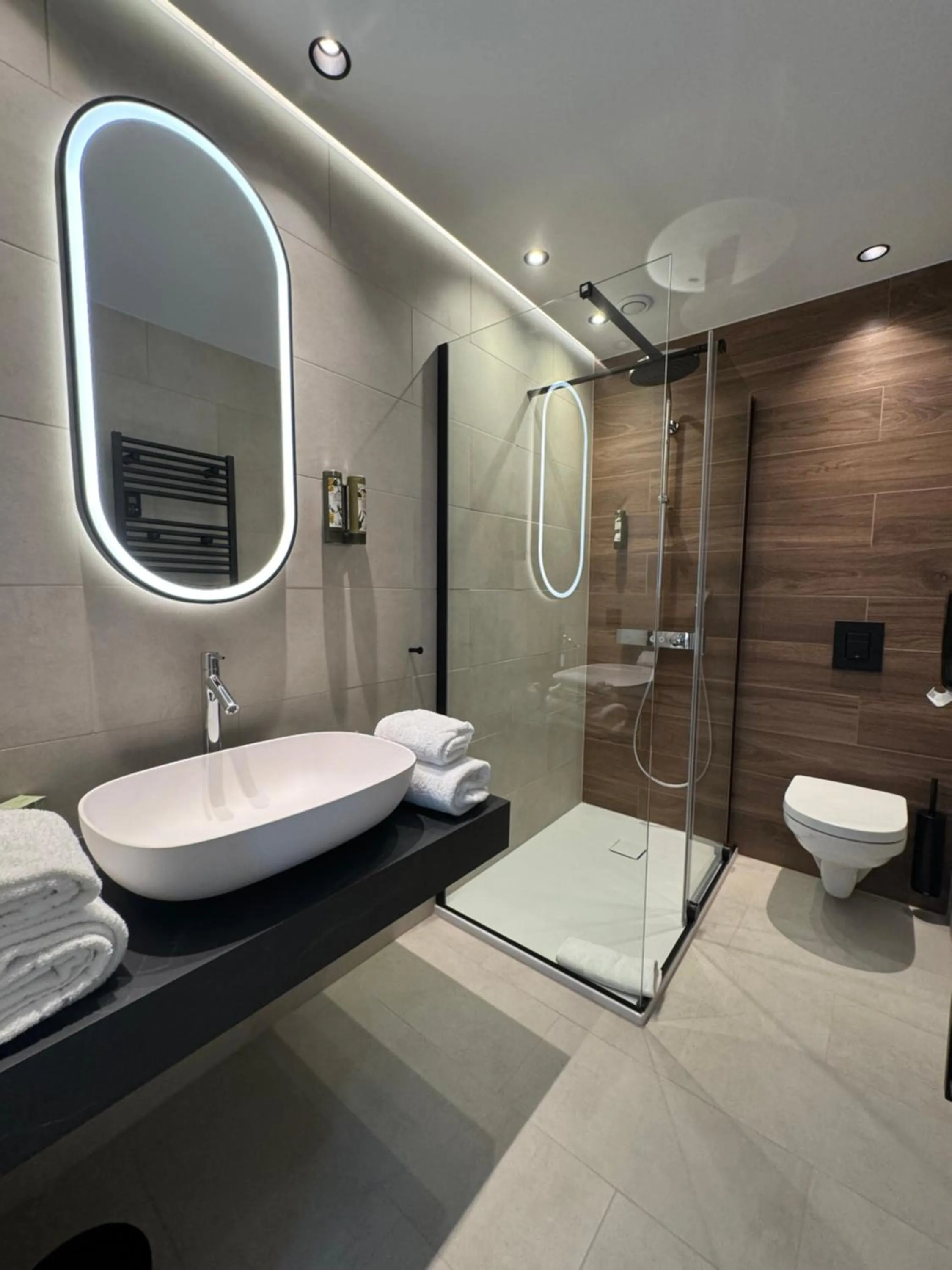 Bathroom in Castel de Pont-a-Lesse