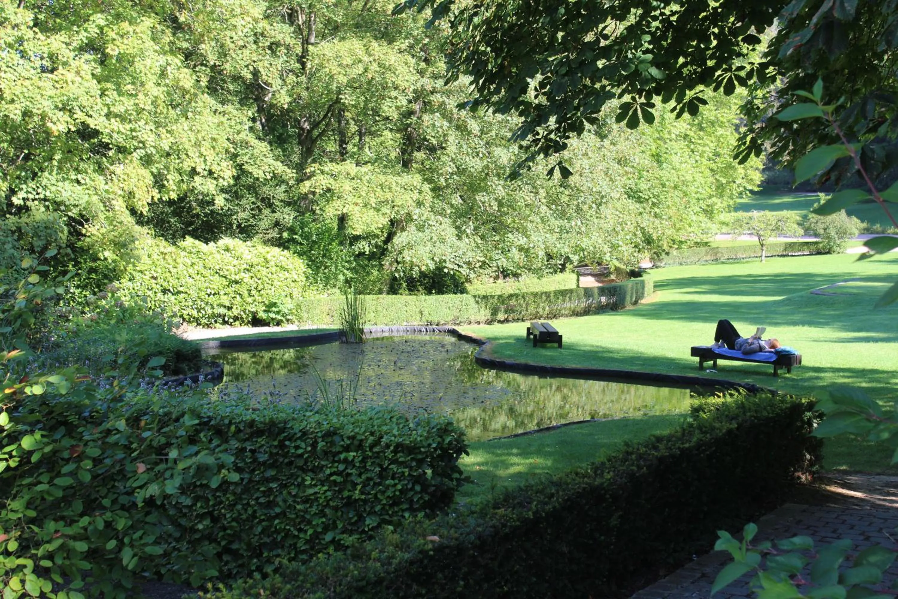 Garden view in Castel de Pont-a-Lesse